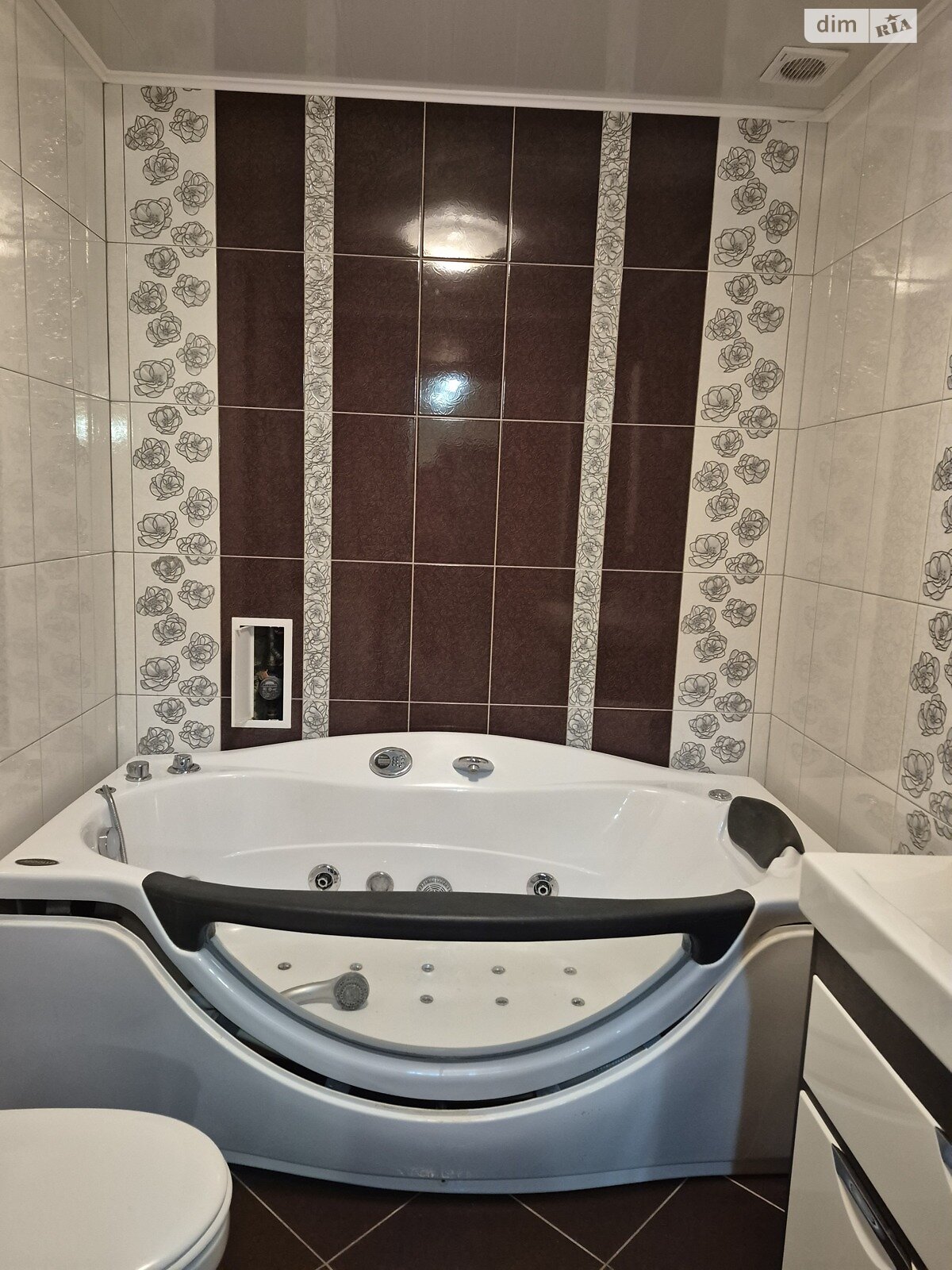 Продажа двухкомнатной квартиры в Виннице, на ул. Героев Крут 4Б, район Ближнее замостье фото 1 Продажа двухкомнатной квартиры в Виннице, на ул. Героев Крут 4Б, район Ближнее замостье фото 1