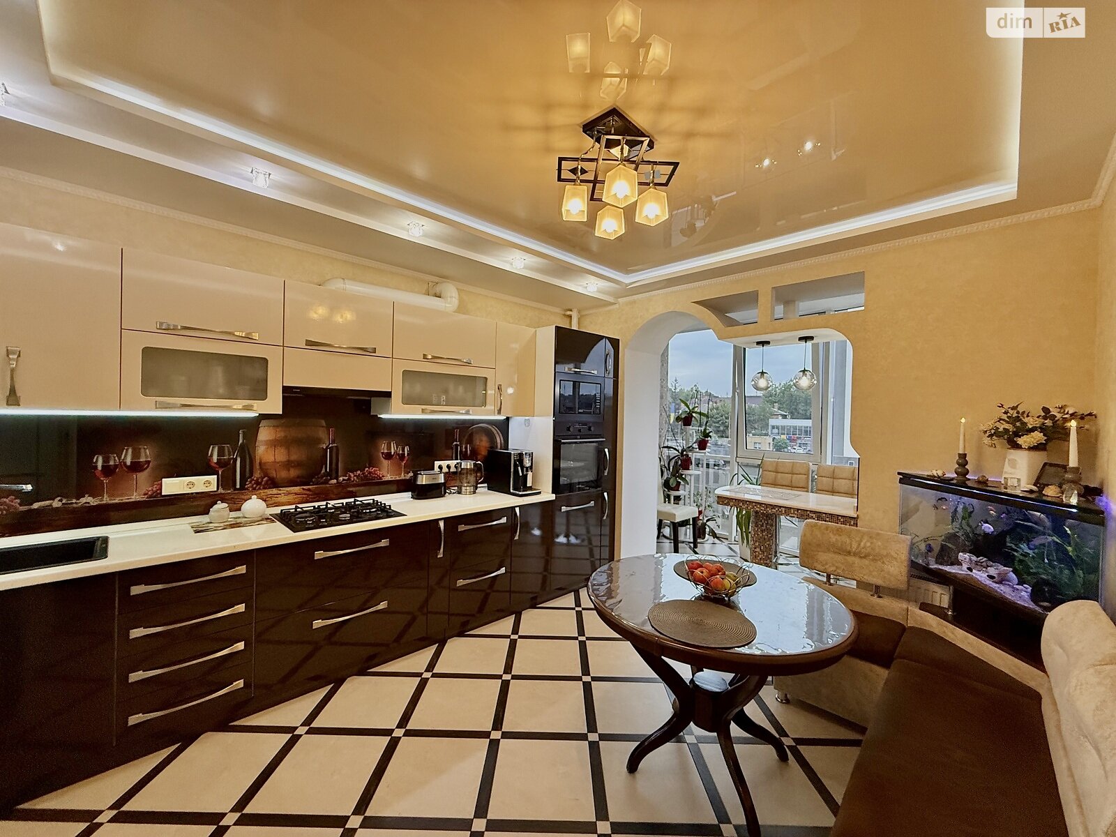 Продажа трехкомнатной квартиры в Виннице, на ул. Киевская 29 корпус 8, район Ближнее замостье фото 1