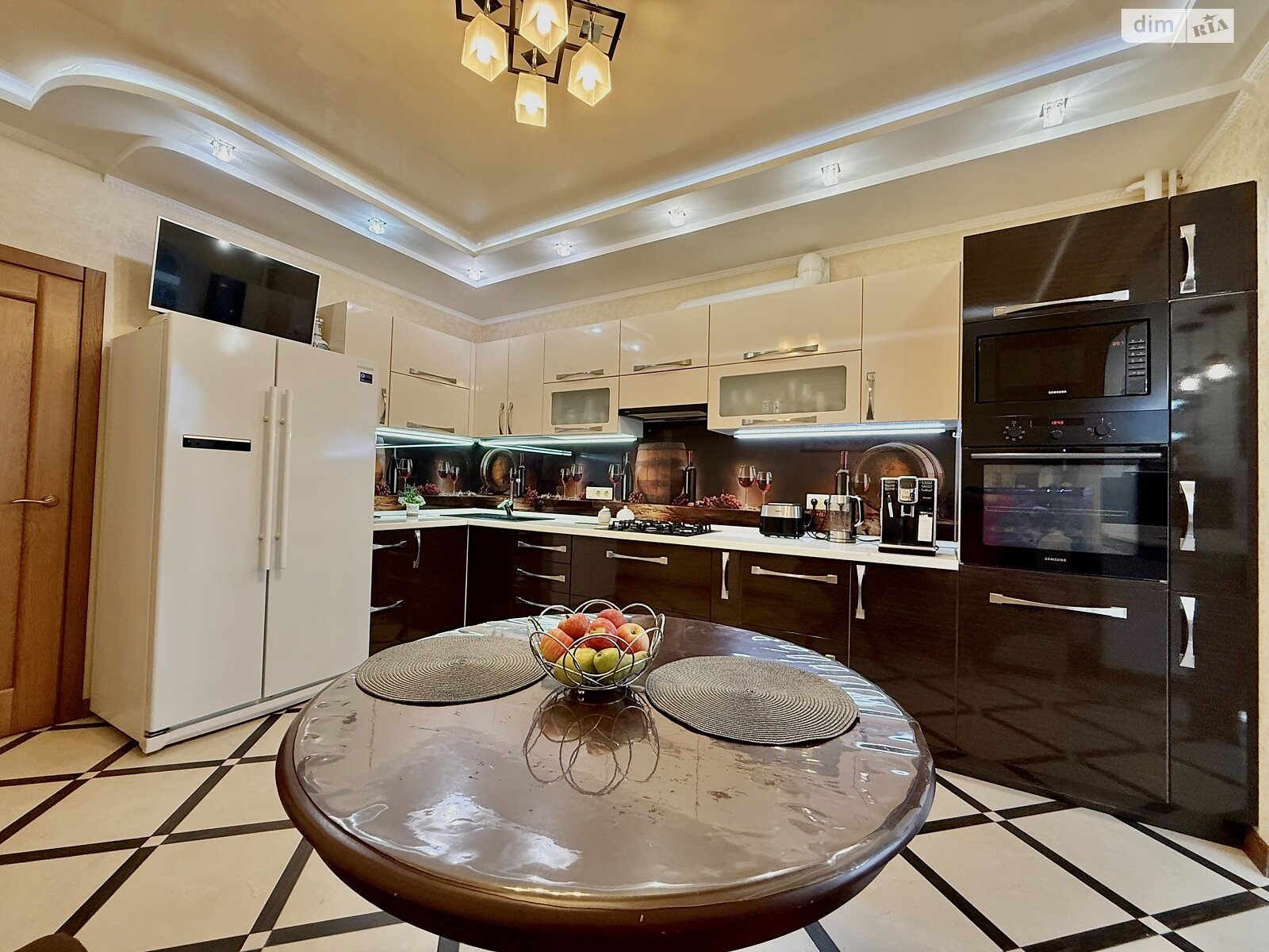 Продажа трехкомнатной квартиры в Виннице, на ул. Киевская 29 корпус 8, район Ближнее замостье фото 1