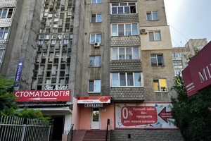 Продажа трехкомнатной квартиры в Виннице, на просп. Коцюбинского 33, район Ближнее замостье фото 2