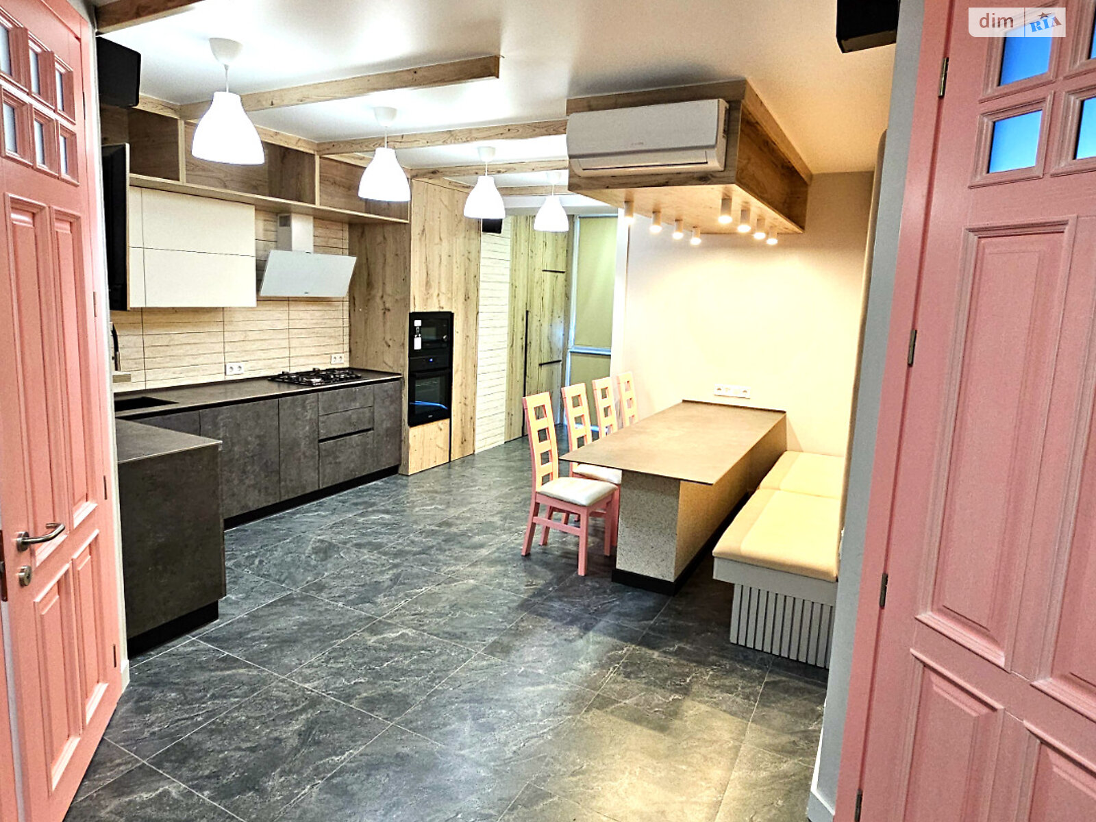 Продажа двухкомнатной квартиры в Виннице, на просп. Коцюбинского 43В, район Ближнее замостье фото 1 Продажа двухкомнатной квартиры в Виннице, на просп. Коцюбинского 43В, район Ближнее замостье фото 1