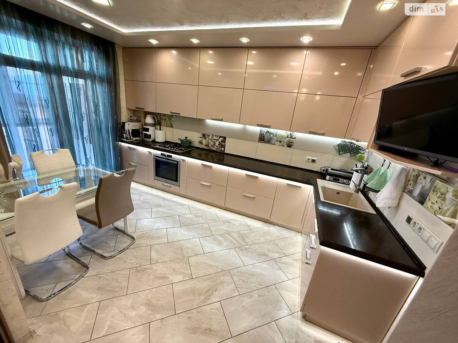 Продажа двухкомнатной квартиры в Виннице, на просп. Коцюбинского, район Замостье фото 1 Продажа двухкомнатной квартиры в Виннице, на просп. Коцюбинского, район Замостье фото 1