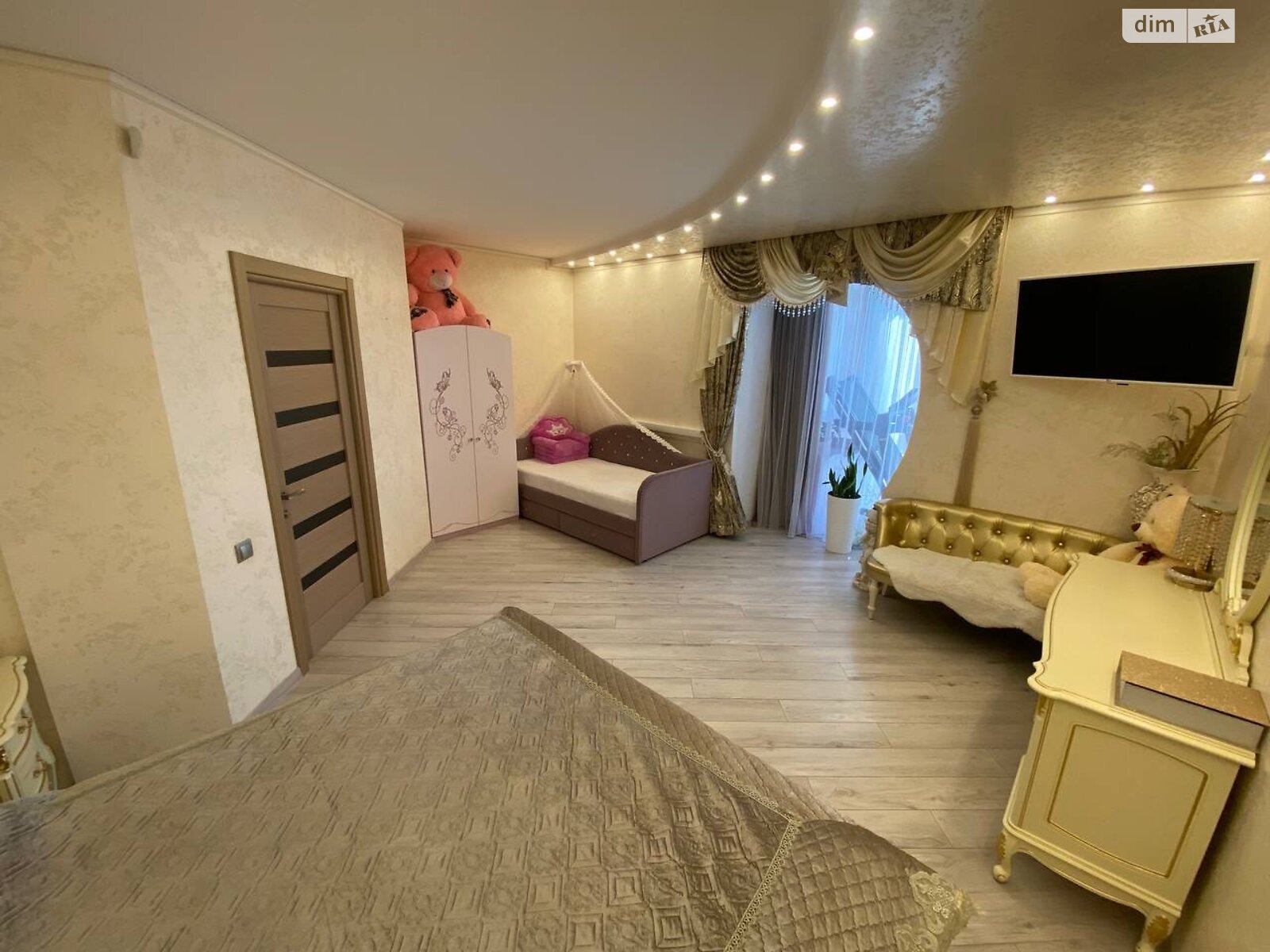 Продаж двокімнатної квартири в Вінниці, на просп. Коцюбинського 43А, район Ближнє замостя фото 1 Продаж двокімнатної квартири в Вінниці, на просп. Коцюбинського 43А, район Ближнє замостя фото 1