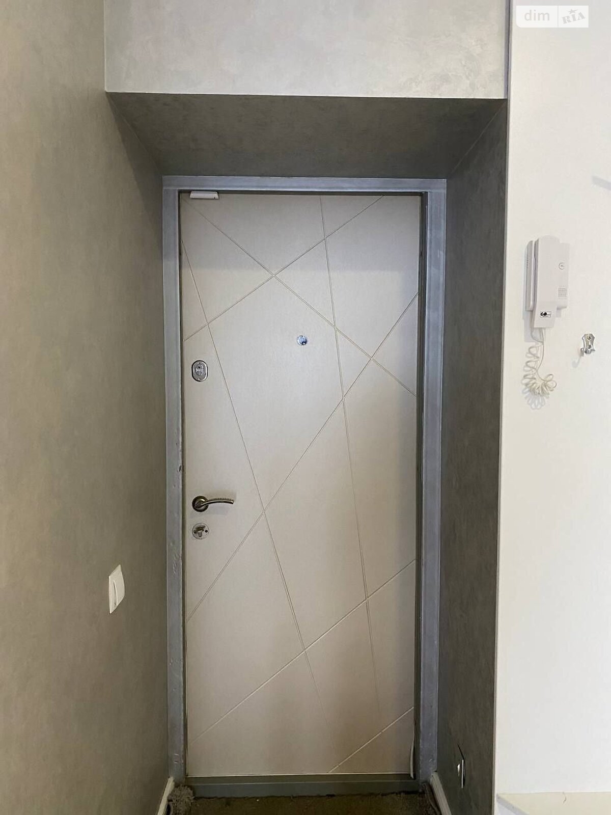 Продажа трехкомнатной квартиры в Виннице, на просп. Коцюбинского 43Б, район Ближнее замостье фото 1 Продажа трехкомнатной квартиры в Виннице, на просп. Коцюбинского 43Б, район Ближнее замостье фото 1