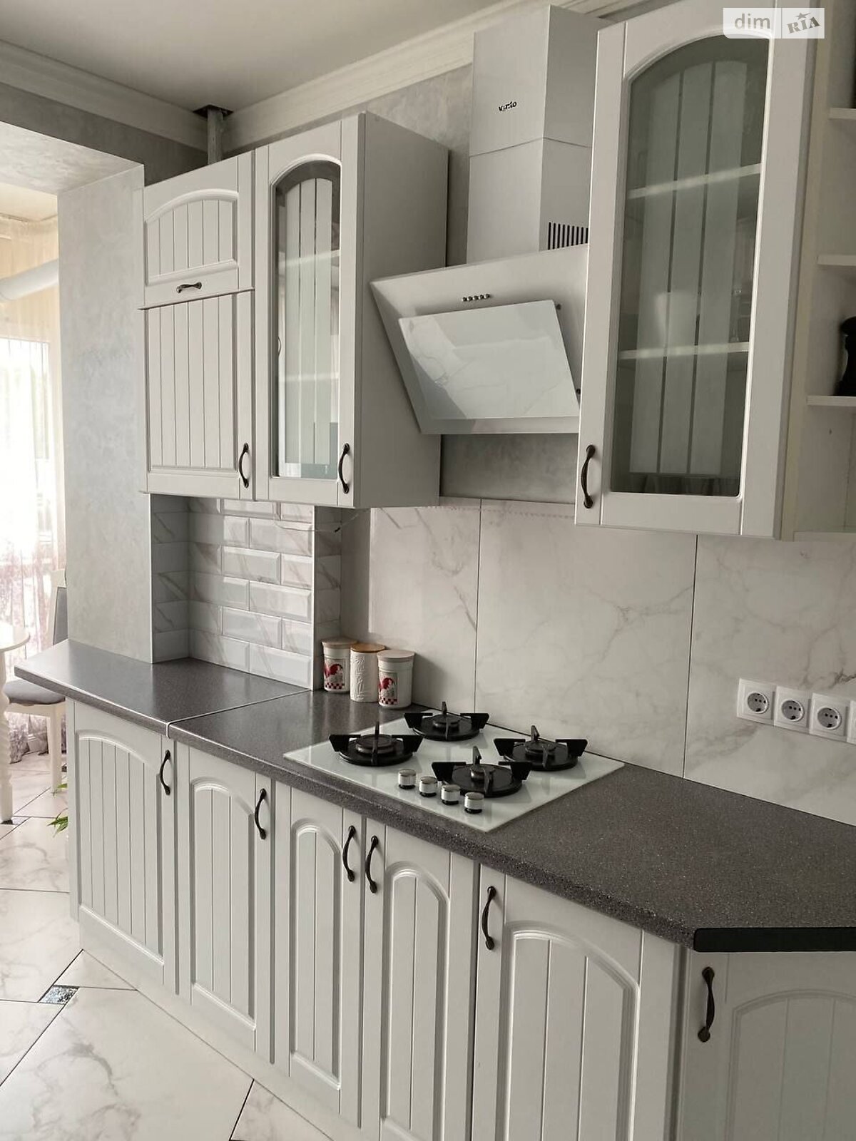 Продажа трехкомнатной квартиры в Виннице, на просп. Коцюбинского 43Б, район Ближнее замостье фото 1 Продажа трехкомнатной квартиры в Виннице, на просп. Коцюбинского 43Б, район Ближнее замостье фото 1