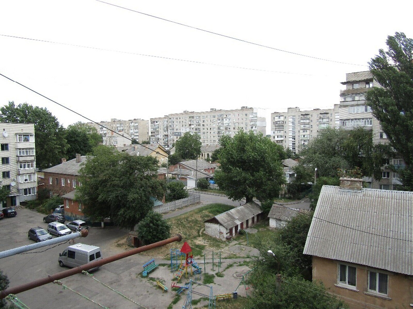 Продаж чотирикімнатної квартири в Вінниці, на вул. Юрія Клена, район Військове містечко фото 1