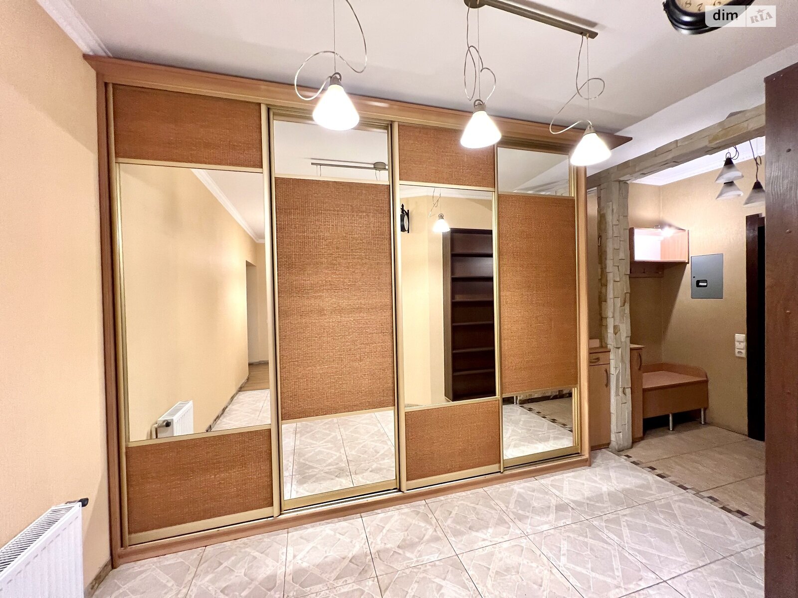 Продажа двухкомнатной квартиры в Виннице, на ул. Острожского, район Ближнее замостье фото 1 Продажа двухкомнатной квартиры в Виннице, на ул. Острожского, район Ближнее замостье фото 1