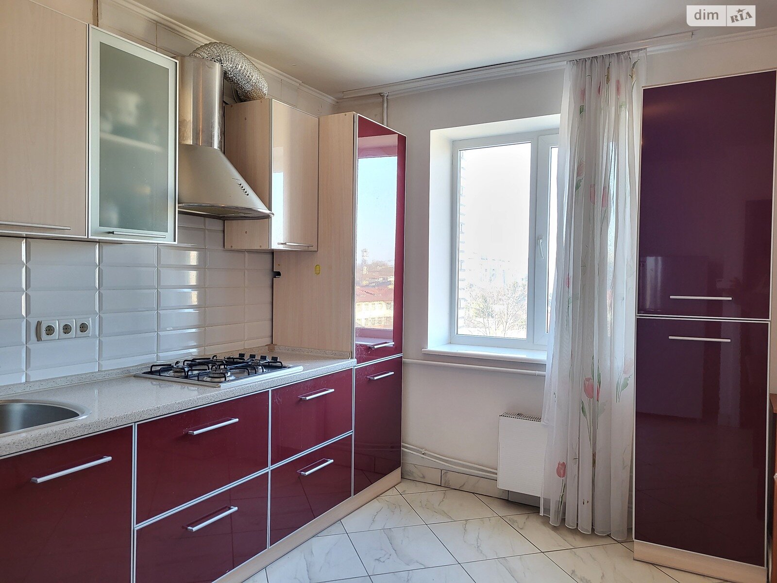 Продажа трехкомнатной квартиры в Виннице, на ул. Острожского 59, район Ближнее замостье фото 1 Продажа трехкомнатной квартиры в Виннице, на ул. Острожского 59, район Ближнее замостье фото 1