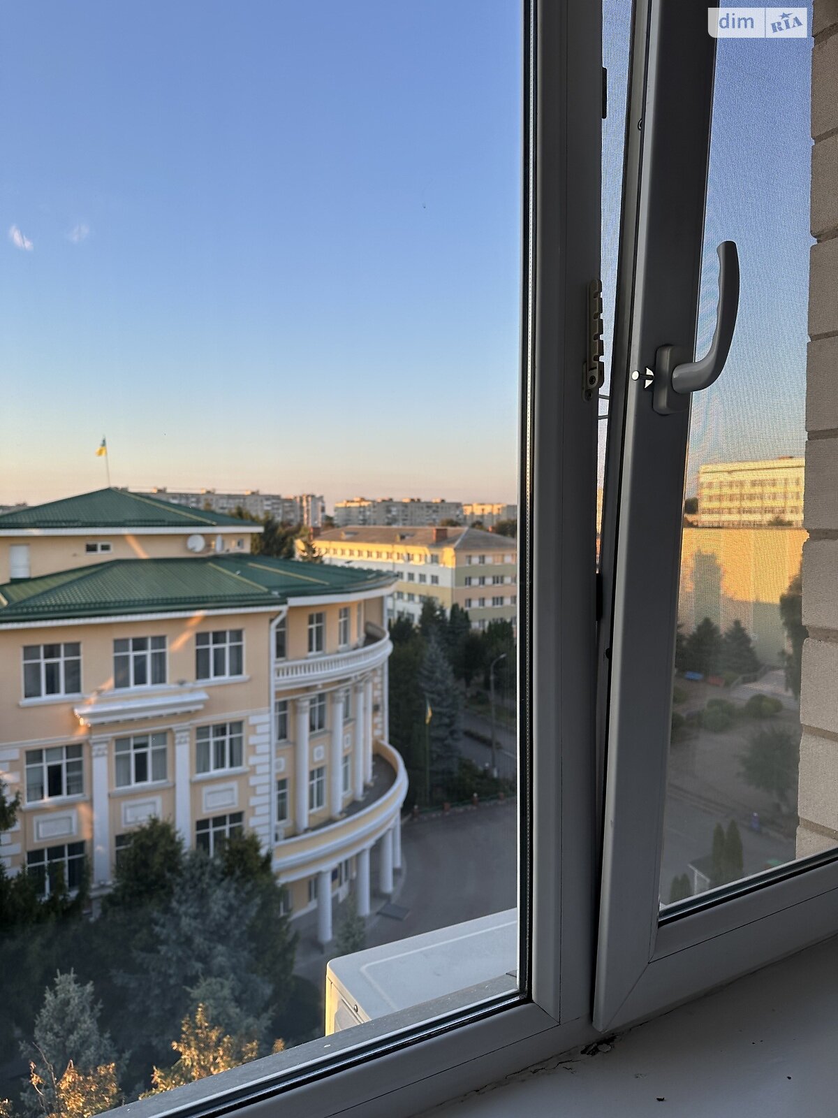 Продажа трехкомнатной квартиры в Виннице, на ул. Острожского 39, район Ближнее замостье фото 1