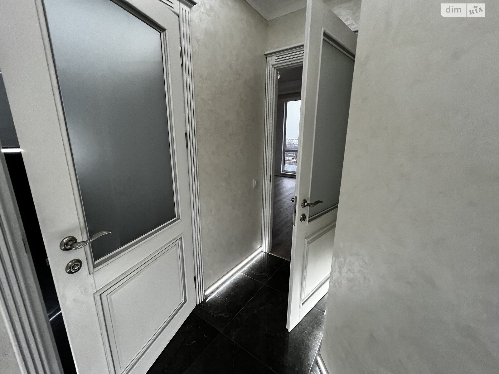 Продаж трикімнатної квартири в Вінниці, на вул. Антонова Олега 13В, район Дальнє замостя фото 1 Продаж трикімнатної квартири в Вінниці, на вул. Антонова Олега 13В, район Дальнє замостя фото 1