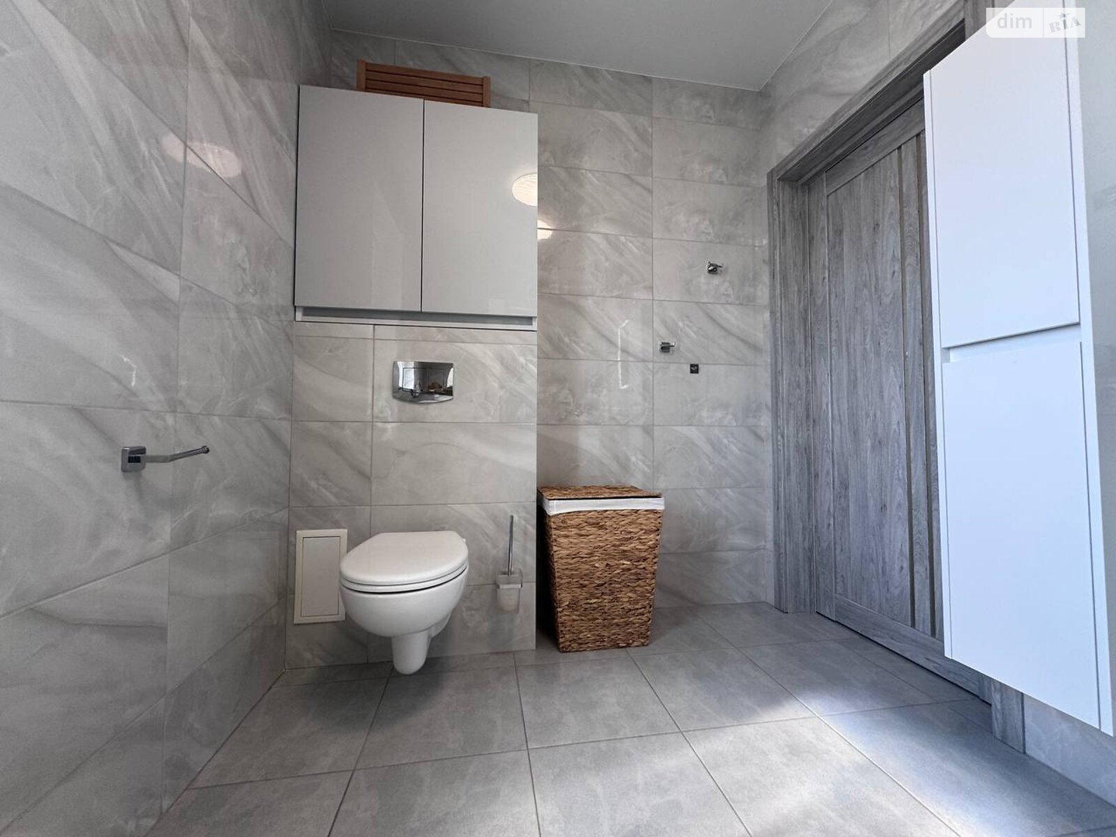 Продажа трехкомнатной квартиры в Виннице, на 1-й пер. Гниванское шоссе, район Гниванское шоссе фото 1