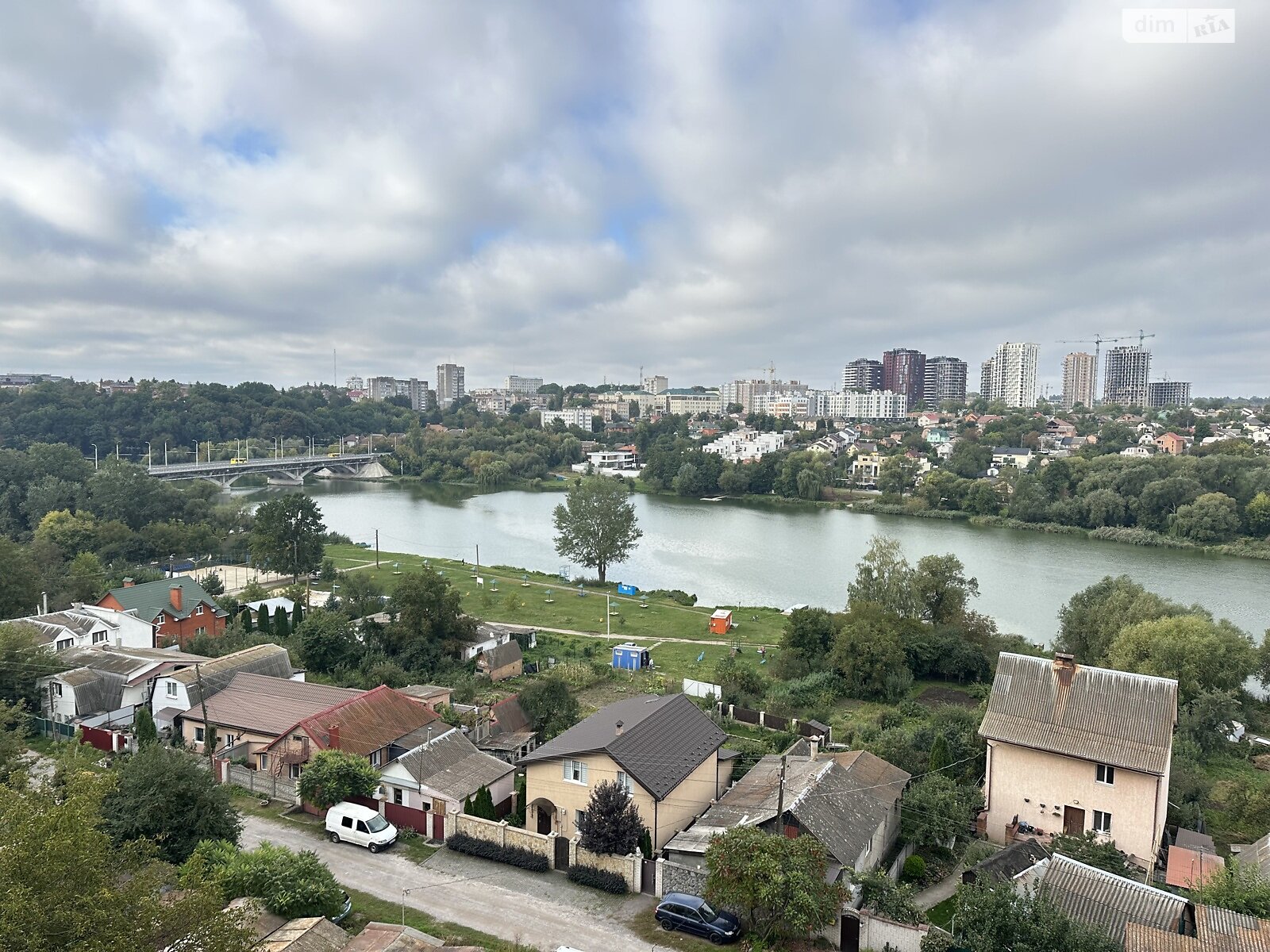 Продаж трикімнатної квартири в Вінниці, на вул. Богдана Ступки, район Київська фото 1