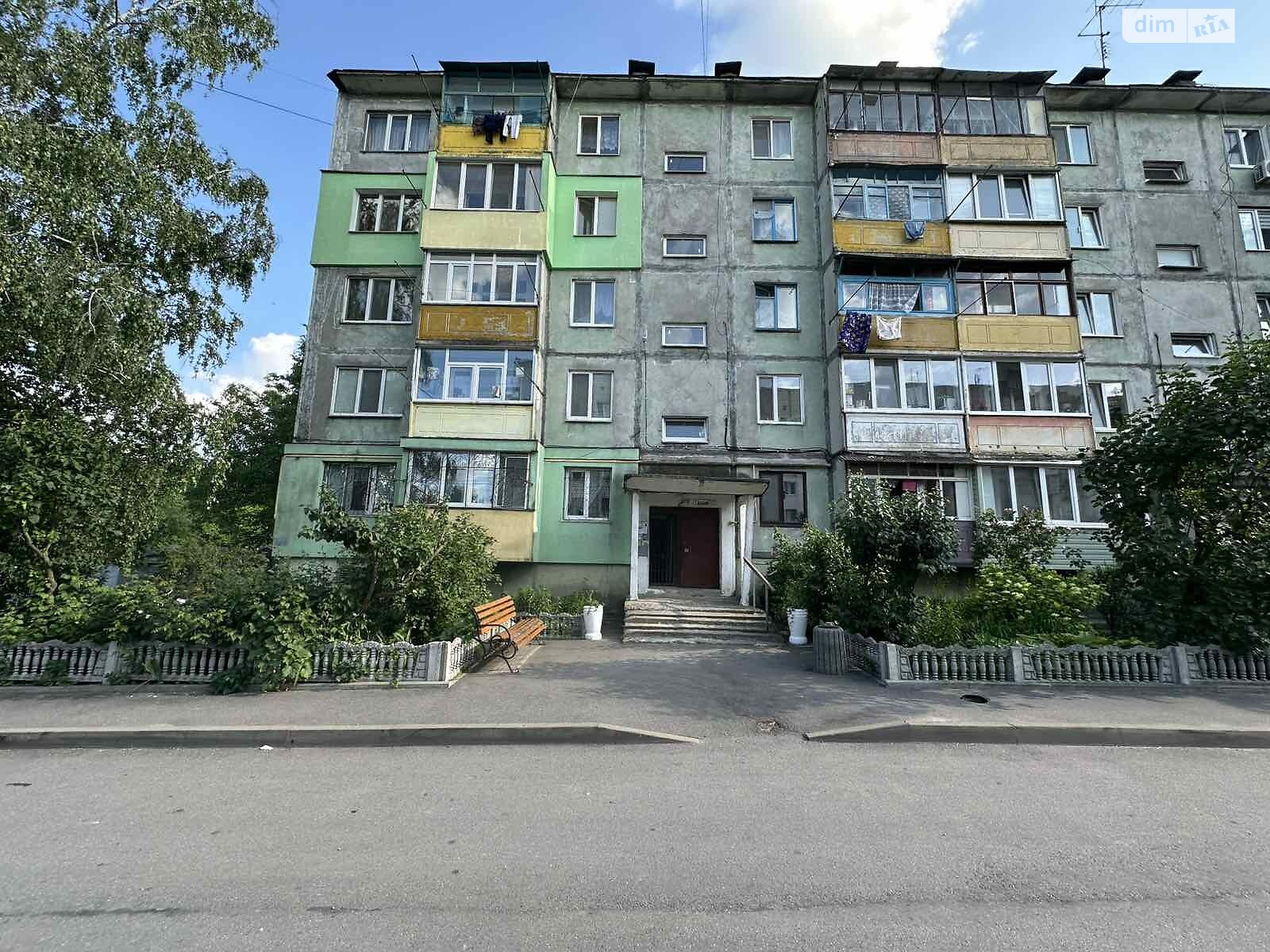 Продаж трикімнатної квартири в Вінниці, на вул. Павла Корнелюка, район Київська фото 1 Продаж трикімнатної квартири в Вінниці, на вул. Павла Корнелюка, район Київська фото 1