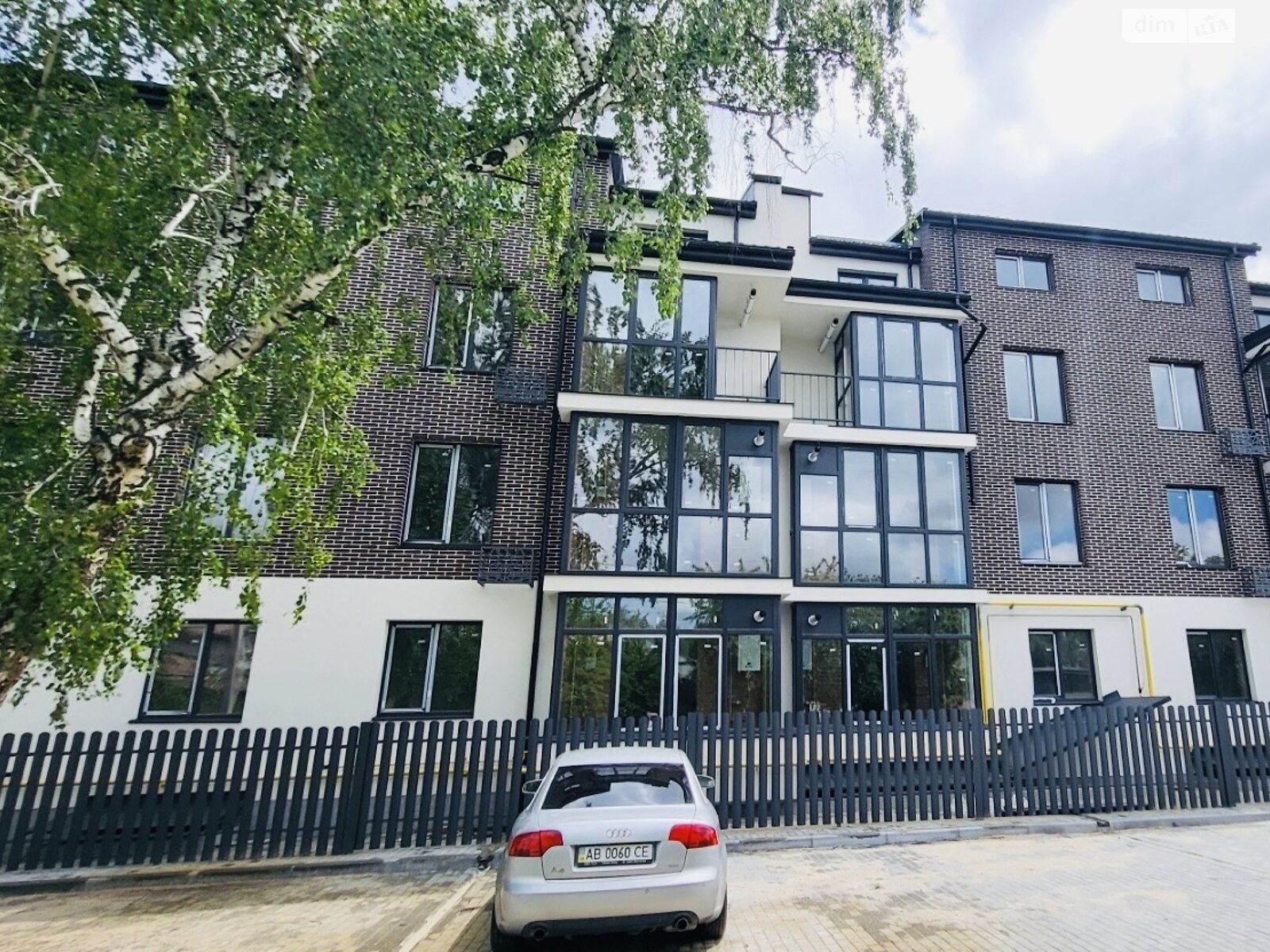 Продажа трехкомнатной квартиры в Виннице, на ул. Євгения Патона 17, район Корея фото 1 Продажа трехкомнатной квартиры в Виннице, на ул. Євгения Патона 17, район Корея фото 1