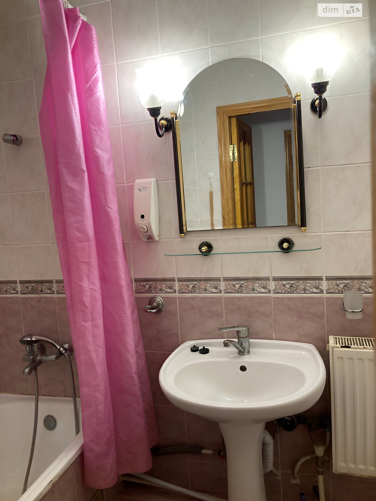 Продаж трикімнатної квартири в Вінниці, на шосе Хмельницьке, район Корея фото 1 Продаж трикімнатної квартири в Вінниці, на шосе Хмельницьке, район Корея фото 1