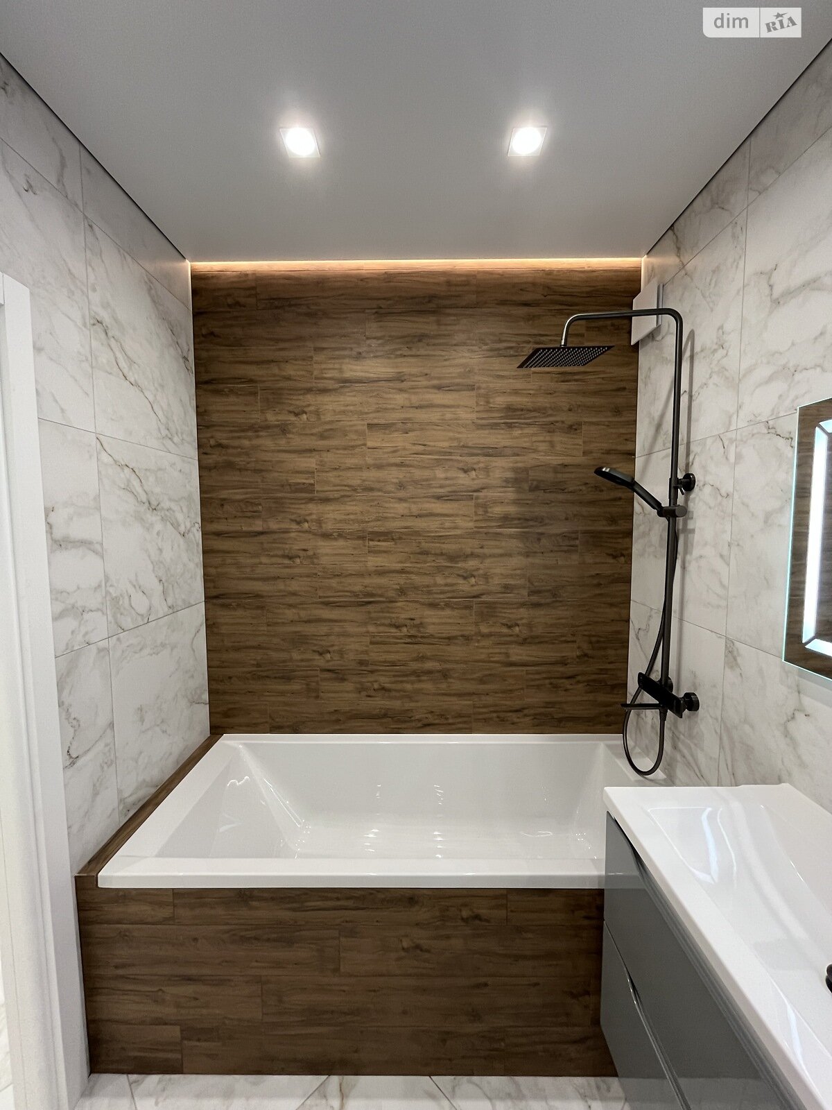 Продаж однокімнатної квартири в Вінниці, на вул. Праведників світу 21Г корпус 2, район Корея фото 1 Продаж однокімнатної квартири в Вінниці, на вул. Праведників світу 21Г корпус 2, район Корея фото 1