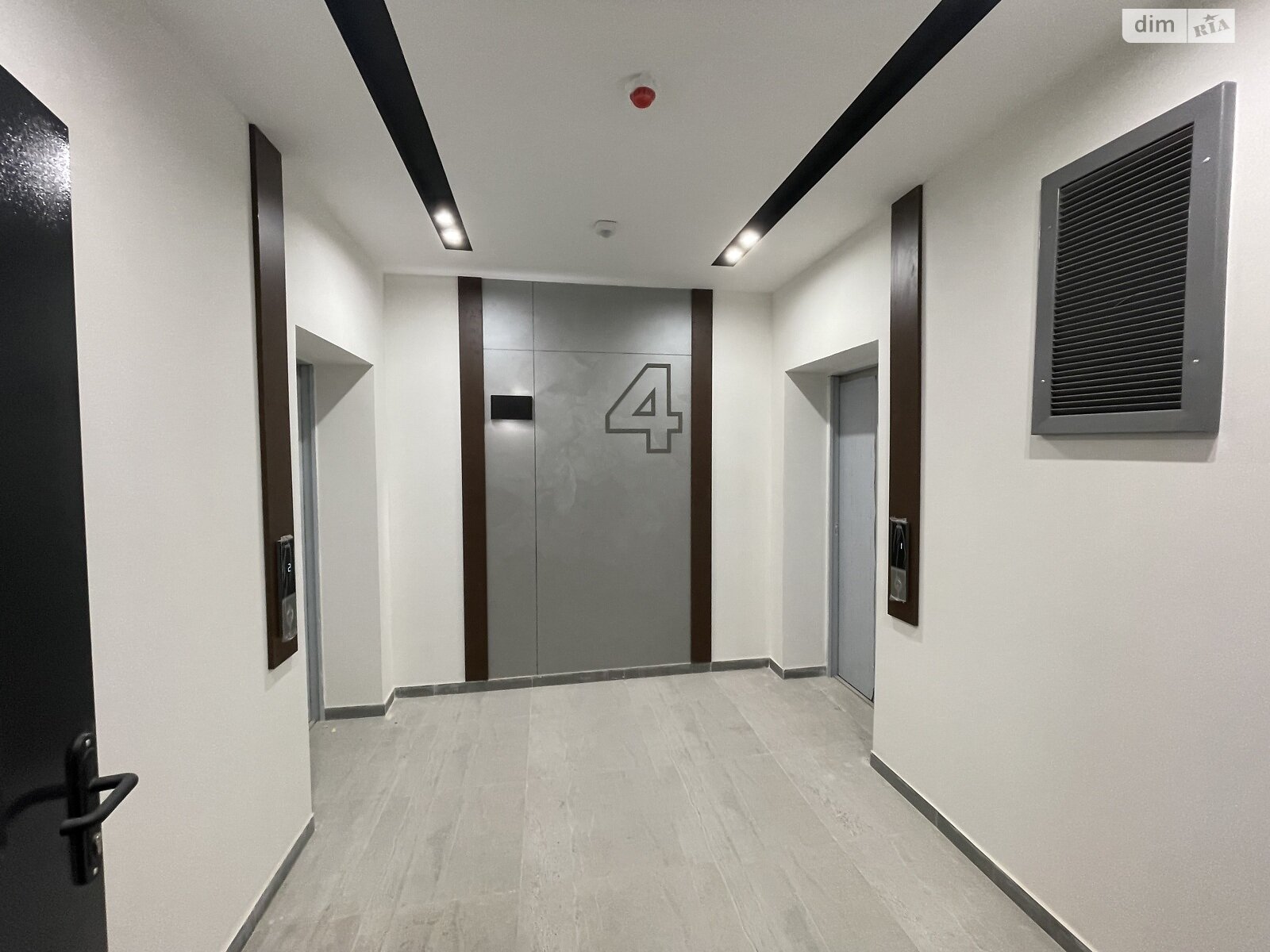 Продажа трехкомнатной квартиры в Виннице, на пер. Кирпичный 12, район Кумбары фото 1 Продажа трехкомнатной квартиры в Виннице, на пер. Кирпичный 12, район Кумбары фото 1
