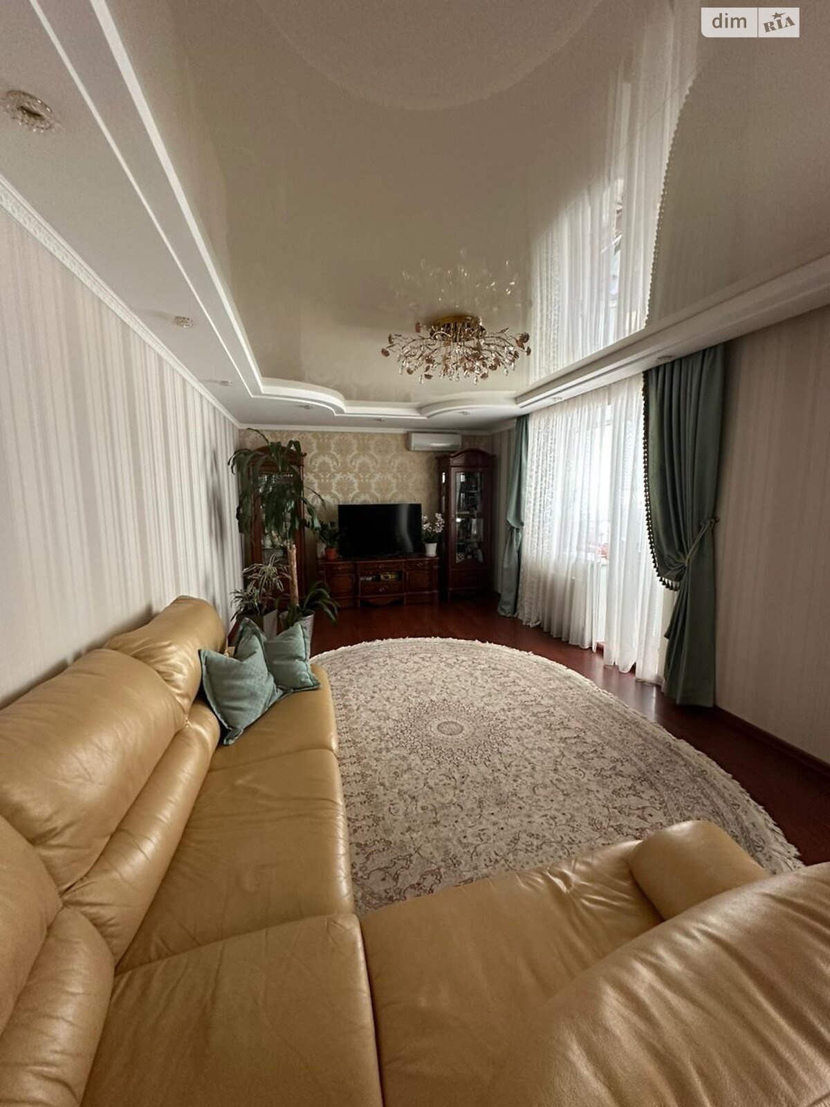 Продажа трехкомнатной квартиры в Виннице, на просп. Юности 6А, район Вишенка фото 1 Продажа трехкомнатной квартиры в Виннице, на просп. Юности 6А, район Вишенка фото 1
