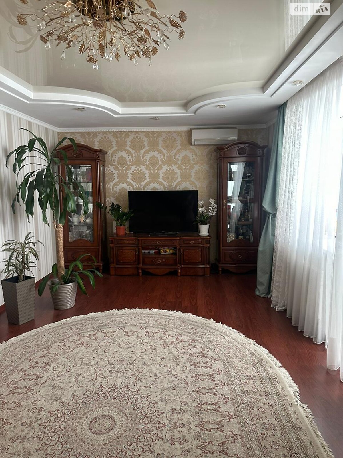Продажа трехкомнатной квартиры в Виннице, на просп. Юности 6А, район Вишенка фото 1 Продажа трехкомнатной квартиры в Виннице, на просп. Юности 6А, район Вишенка фото 1