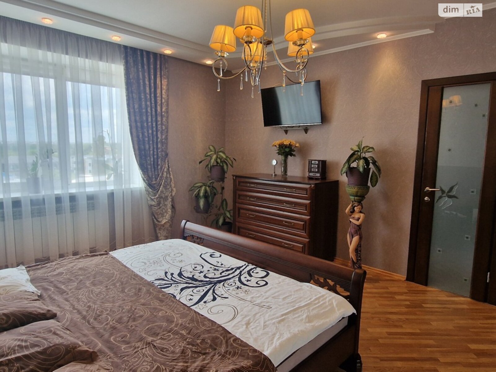 Продаж чотирикімнатної квартири в Вінниці, на вул. Академічна, район Пирогово фото 1 Продаж чотирикімнатної квартири в Вінниці, на вул. Академічна, район Пирогово фото 1