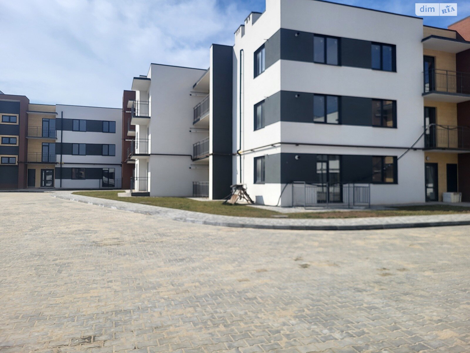 Продаж однокімнатної квартири в Вінниці, на вул. Леоніда Каденюка, район Пирогово фото 1 Продаж однокімнатної квартири в Вінниці, на вул. Леоніда Каденюка, район Пирогово фото 1