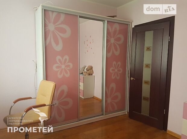 Продажа четырехкомнатной квартиры в Виннице, на ул. Академика Ющенка, район Подолье фото 1 Продажа четырехкомнатной квартиры в Виннице, на ул. Академика Ющенка, район Подолье фото 1