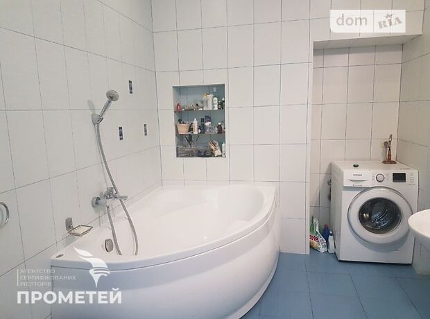 Продажа четырехкомнатной квартиры в Виннице, на ул. Академика Ющенка, район Подолье фото 1 Продажа четырехкомнатной квартиры в Виннице, на ул. Академика Ющенка, район Подолье фото 1