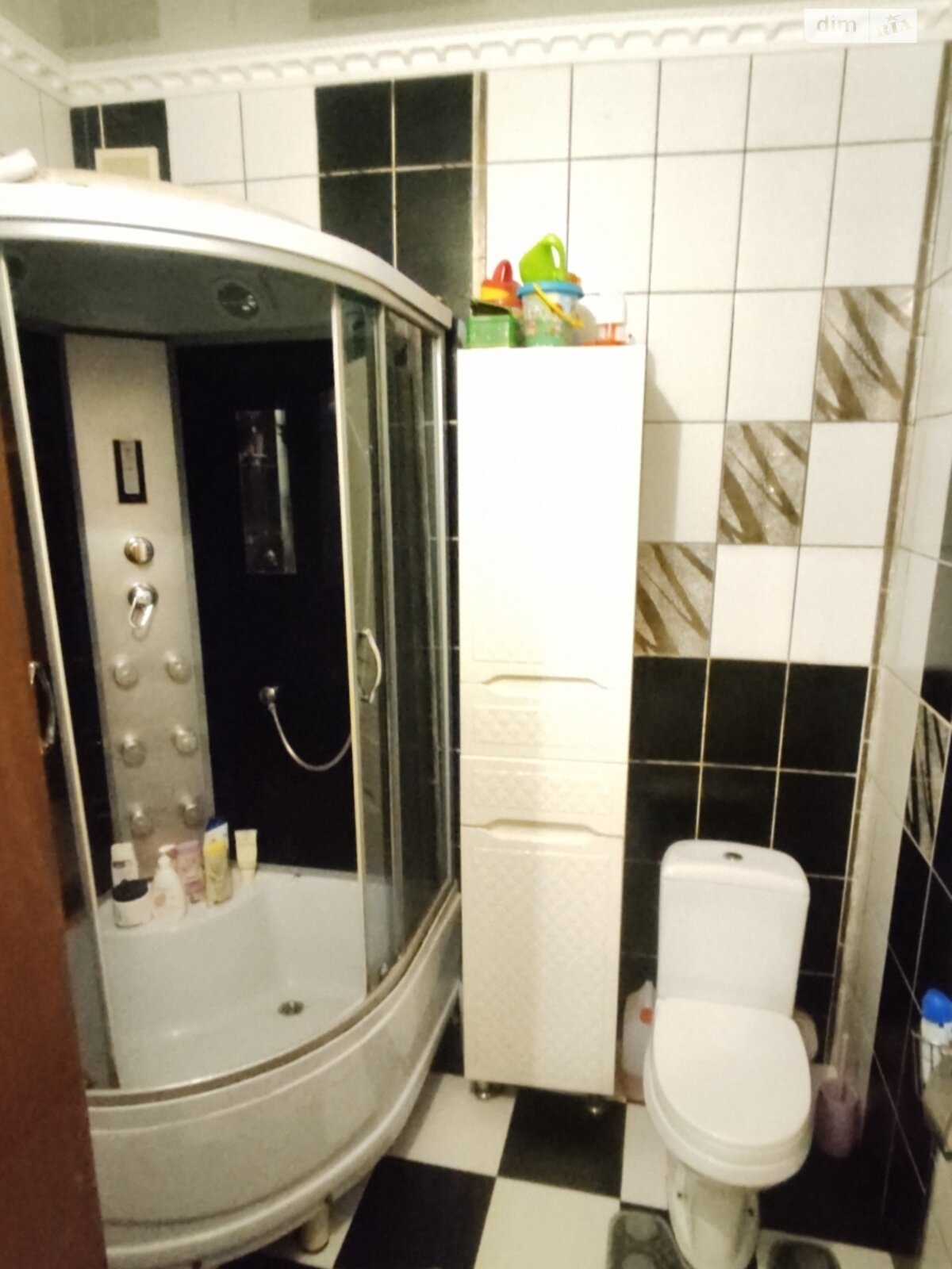 Продаж трикімнатної квартири в Вінниці, на вул. Академіка Ющенка, район Поділля фото 1 Продаж трикімнатної квартири в Вінниці, на вул. Академіка Ющенка, район Поділля фото 1