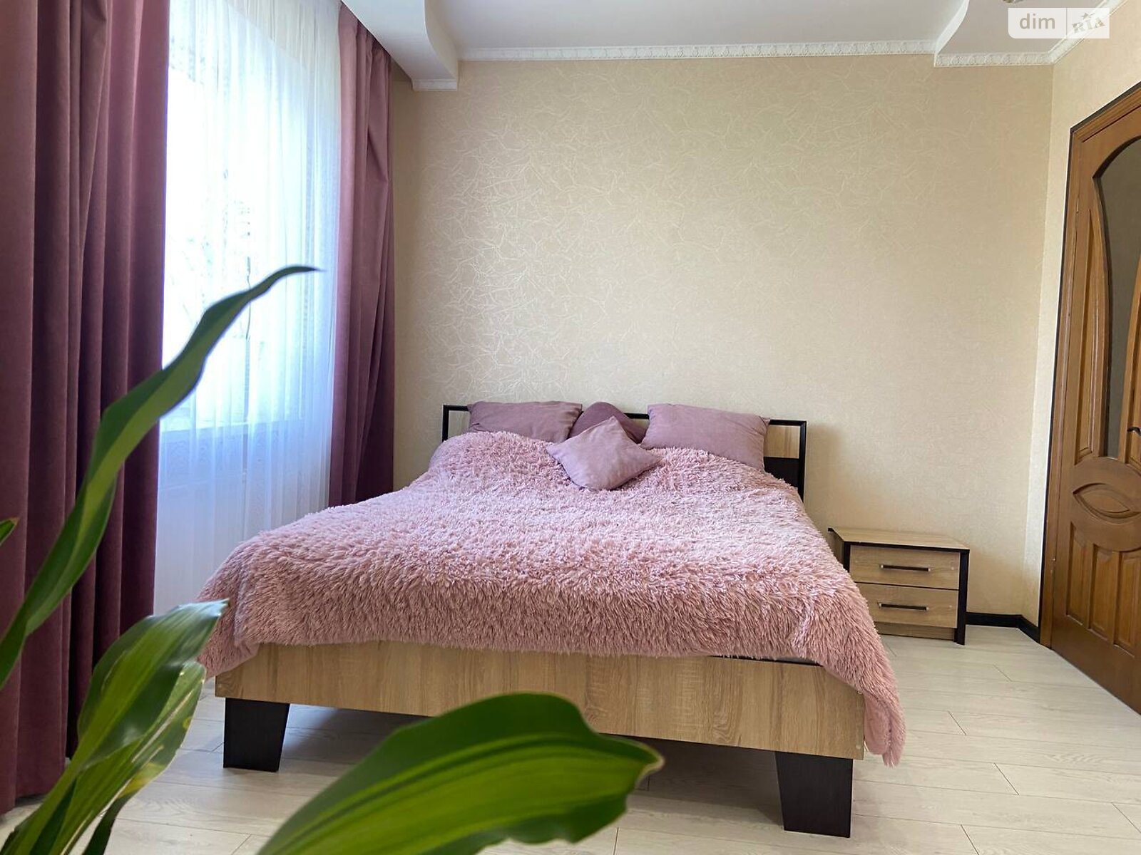 Продажа трехкомнатной квартиры в Виннице, на ул. Академика Ющенка, район Подолье фото 1 Продажа трехкомнатной квартиры в Виннице, на ул. Академика Ющенка, район Подолье фото 1