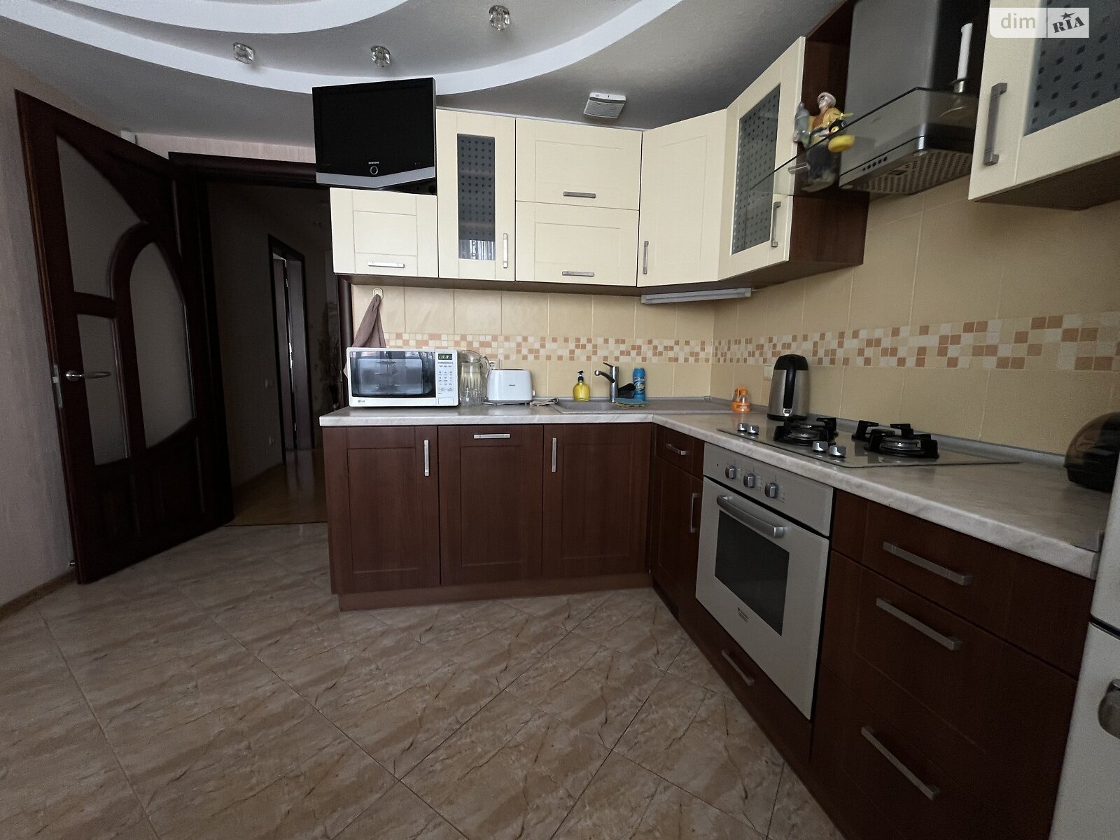 Продаж трикімнатної квартири в Вінниці, на вул. Академіка Ющенка 5, район Поділля фото 1 Продаж трикімнатної квартири в Вінниці, на вул. Академіка Ющенка 5, район Поділля фото 1