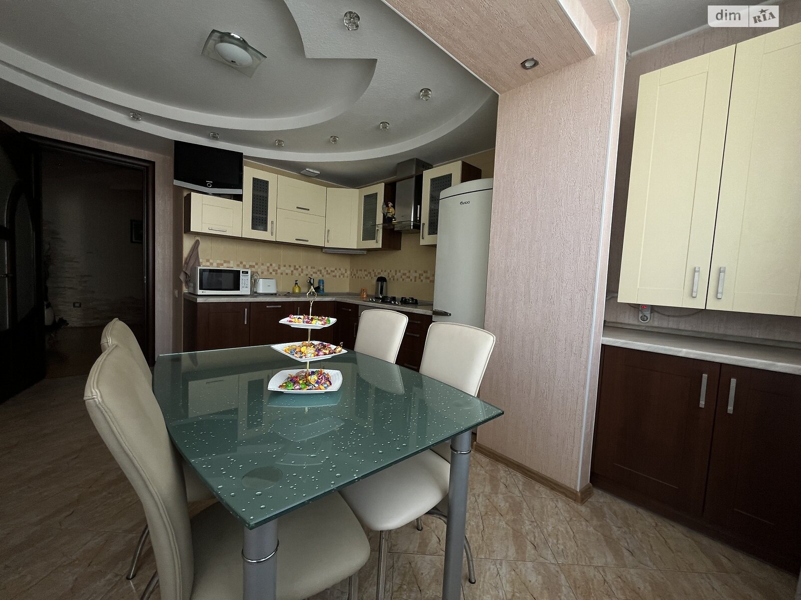Продаж трикімнатної квартири в Вінниці, на вул. Академіка Ющенка 5, район Поділля фото 1 Продаж трикімнатної квартири в Вінниці, на вул. Академіка Ющенка 5, район Поділля фото 1