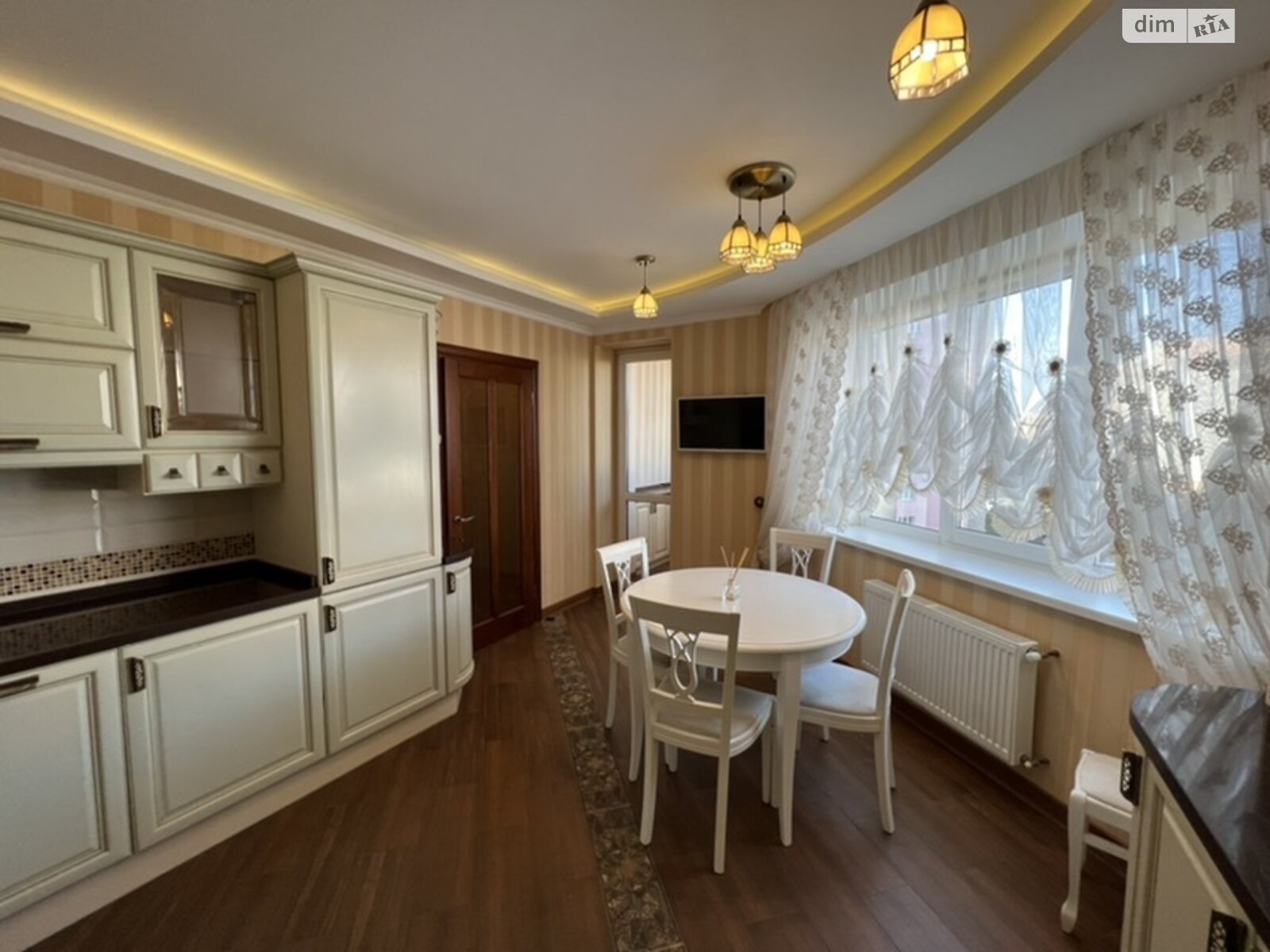 Продаж трикімнатної квартири в Вінниці, на вул. Анатолія Бортняка 4, район Поділля фото 1