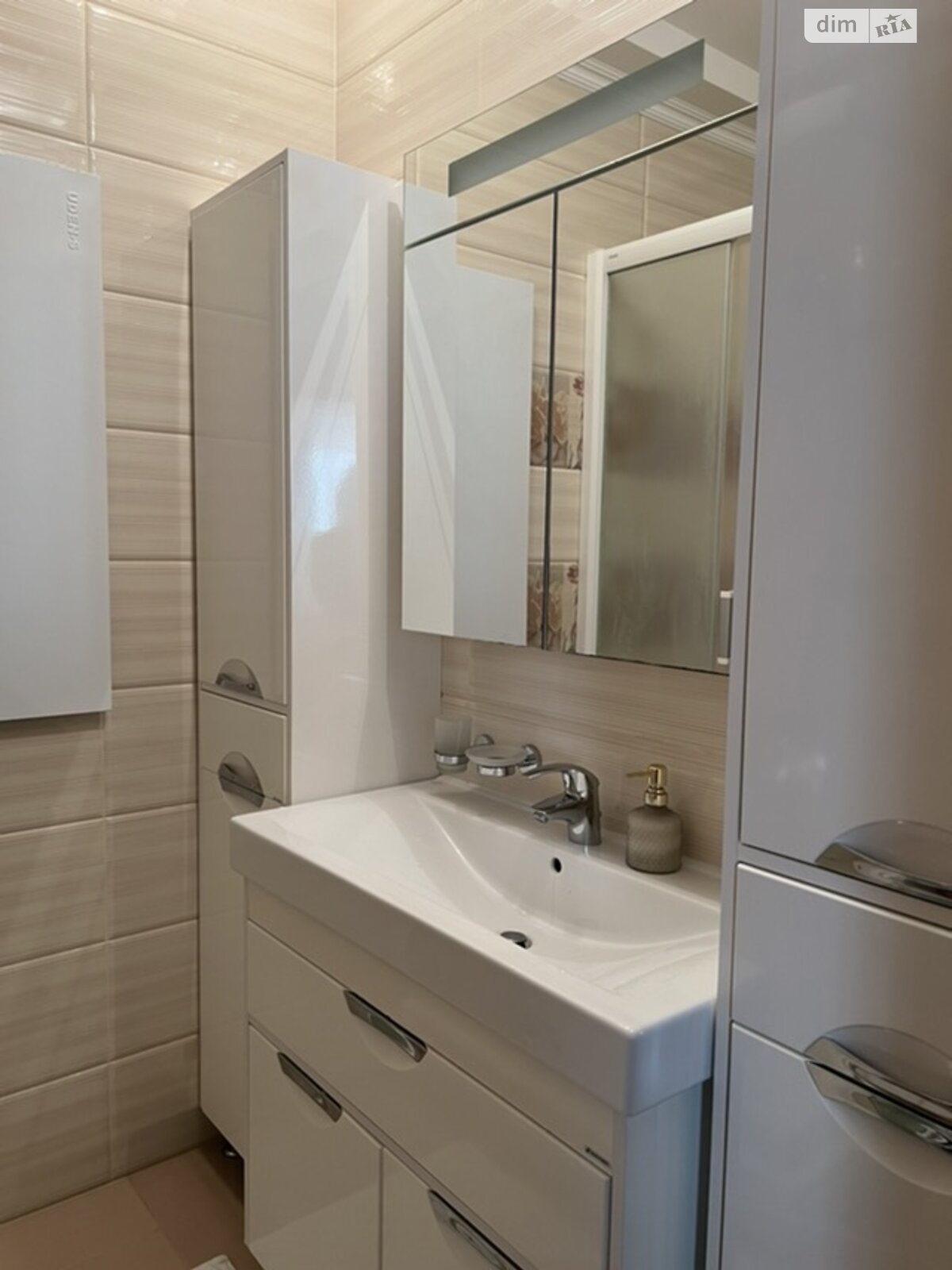 Продаж трикімнатної квартири в Вінниці, на вул. Анатолія Бортняка 4, район Поділля фото 1