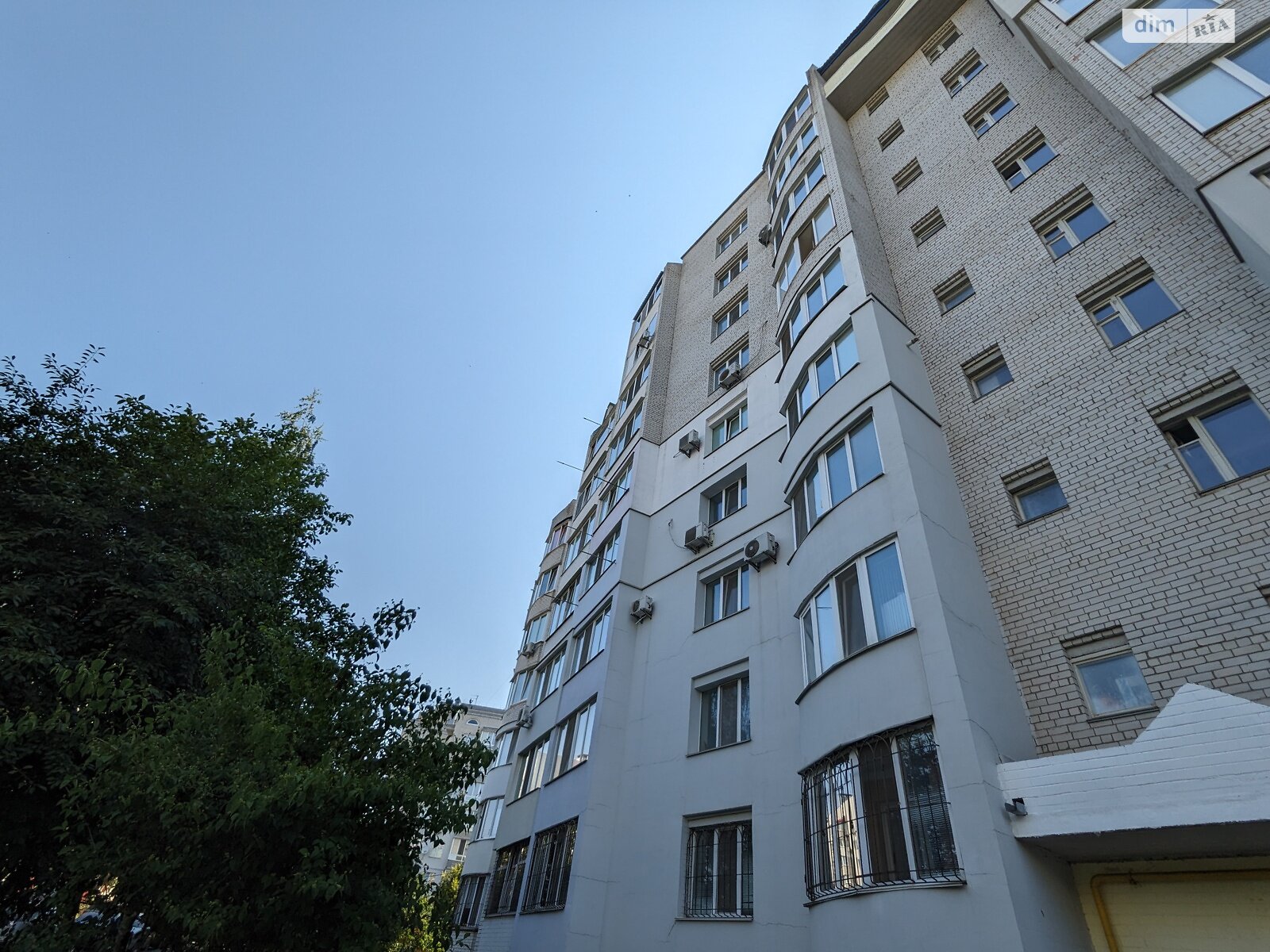 Продажа трехкомнатной квартиры в Виннице, на ул. Академика Ющенка 10, район Подолье фото 1 Продажа трехкомнатной квартиры в Виннице, на ул. Академика Ющенка 10, район Подолье фото 1