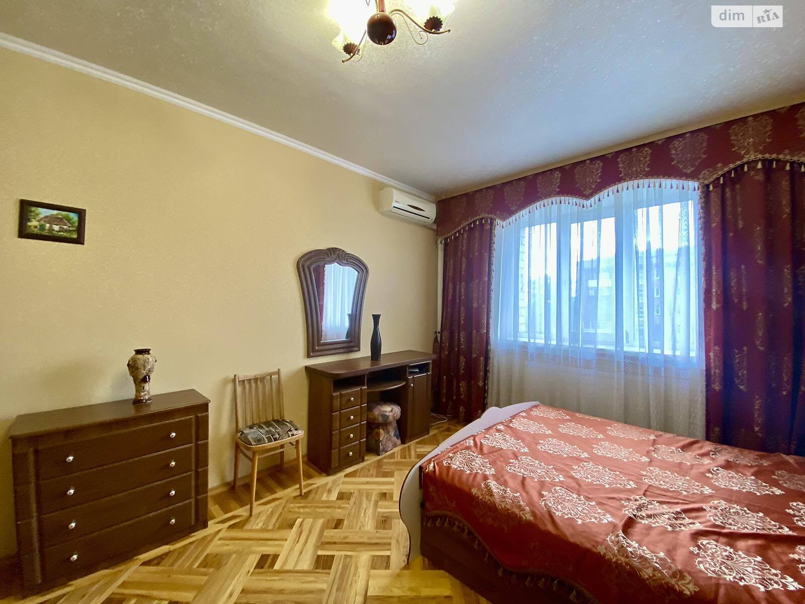Продажа трехкомнатной квартиры в Виннице, на ул. Пирогова 115А, район Подолье фото 1