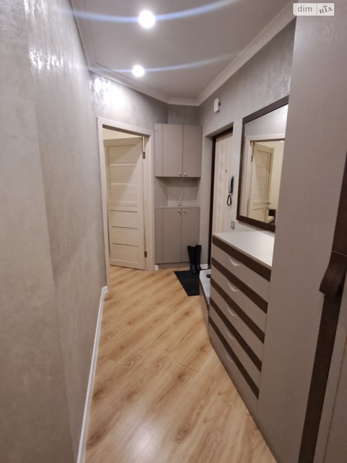 Продаж двокімнатної квартири в Вінниці, на вул. Пирогова 76, район Поділля фото 1 Продаж двокімнатної квартири в Вінниці, на вул. Пирогова 76, район Поділля фото 1