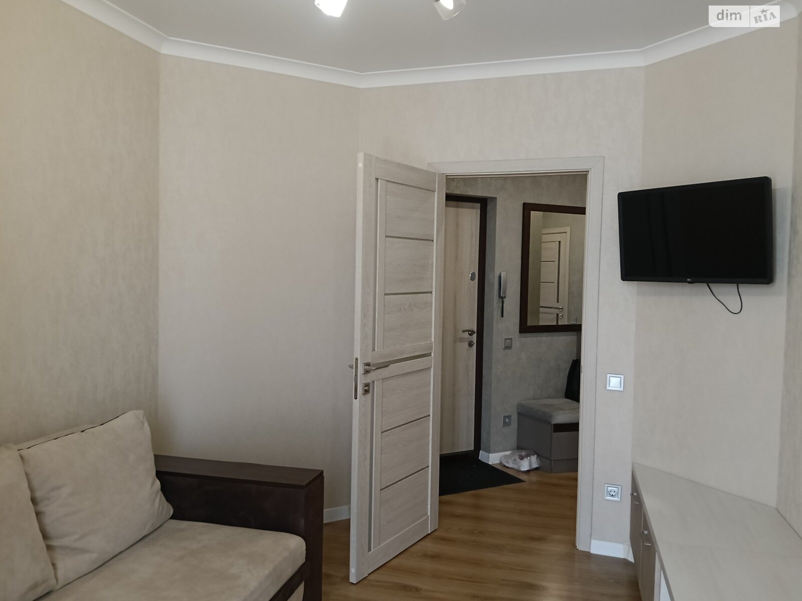 Продаж двокімнатної квартири в Вінниці, на вул. Пирогова 76, район Поділля фото 1 Продаж двокімнатної квартири в Вінниці, на вул. Пирогова 76, район Поділля фото 1
