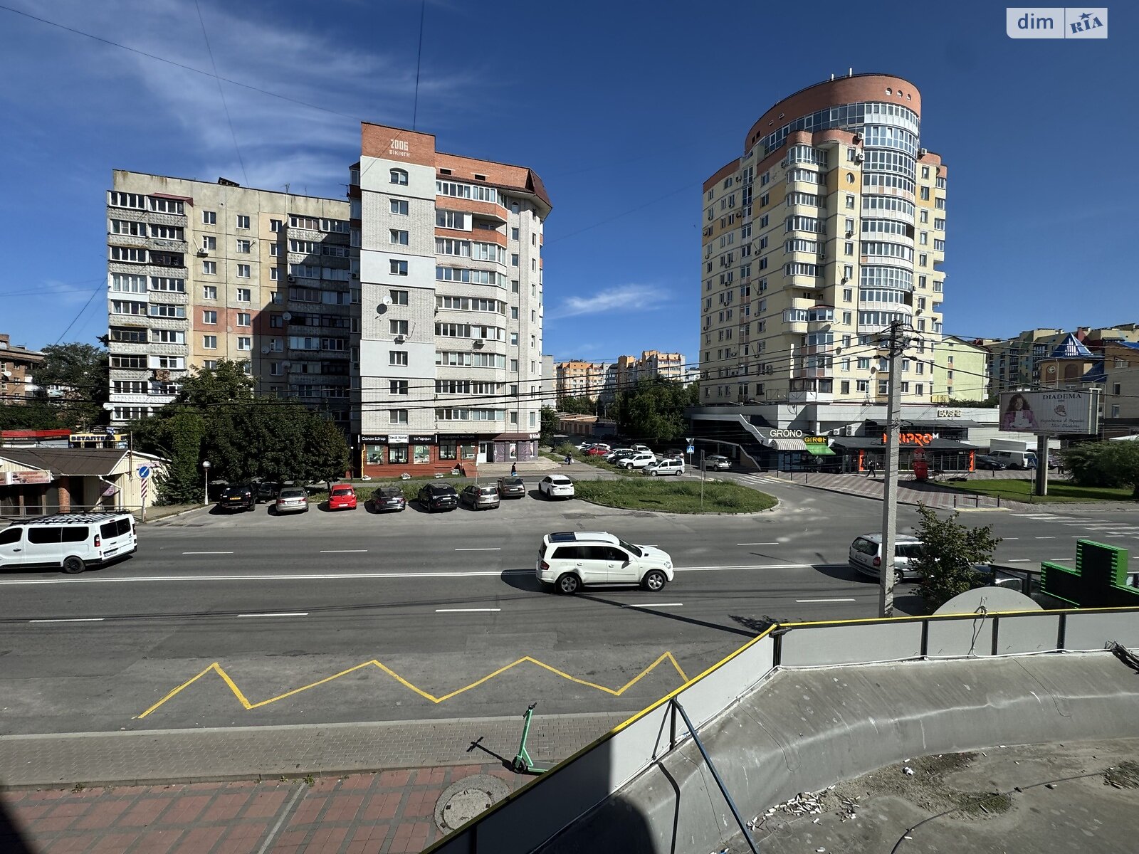 Продаж чотирикімнатної квартири в Вінниці, на вул. Пирогова 111А, район Поділля фото 1