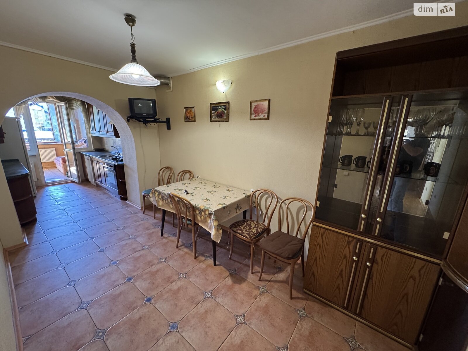 Продаж чотирикімнатної квартири в Вінниці, на вул. Пирогова 111А, район Поділля фото 1