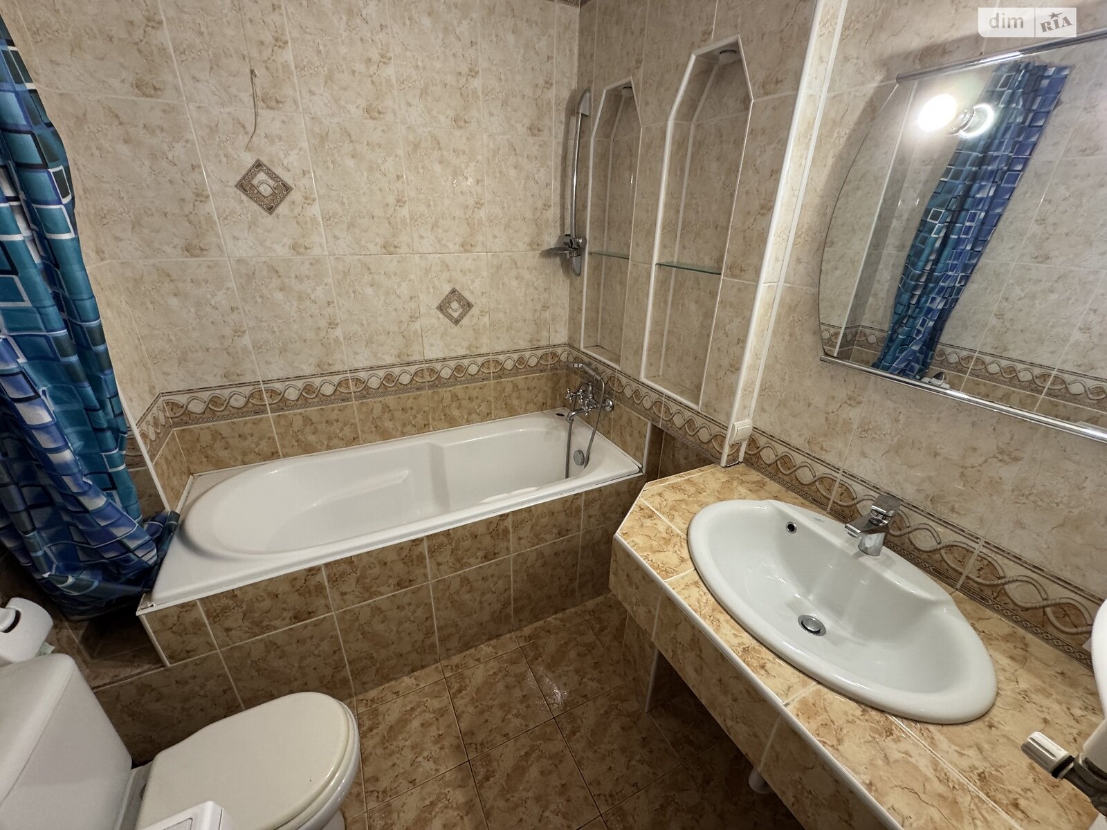 Продаж чотирикімнатної квартири в Вінниці, на вул. Пирогова 111А, район Поділля фото 1