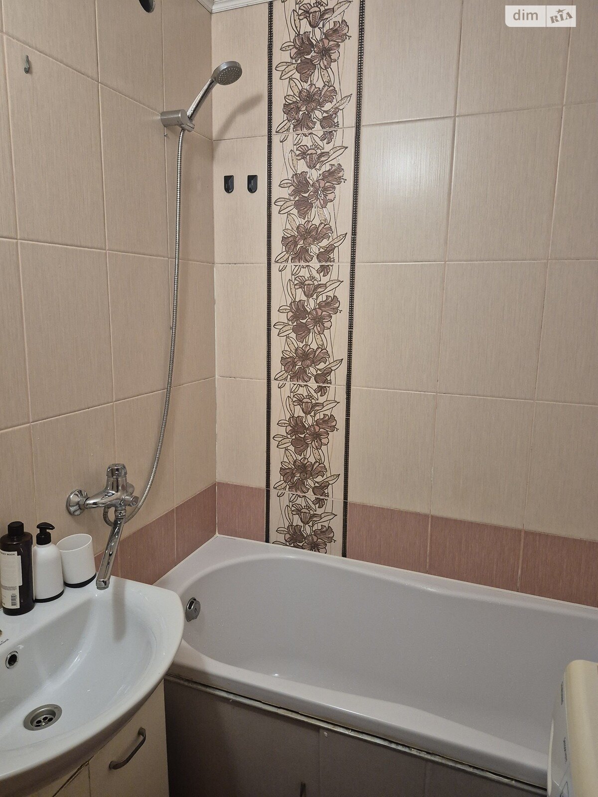 Продажа трехкомнатной квартиры в Виннице, на ул. Пирогова 59А, район Урожай фото 1 Продажа трехкомнатной квартиры в Виннице, на ул. Пирогова 59А, район Урожай фото 1