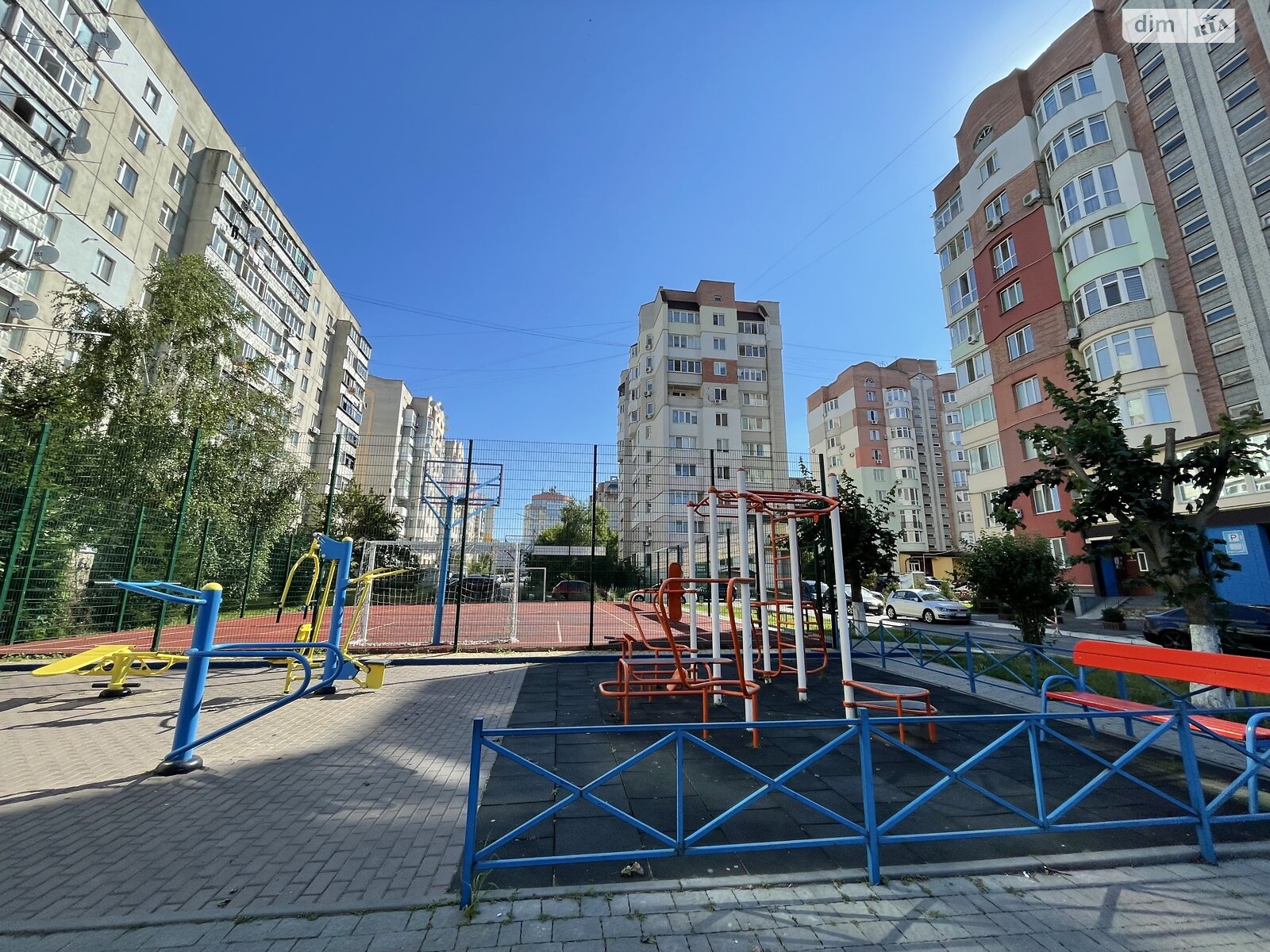 Продажа четырехкомнатной квартиры в Виннице, на ул. Зодчих 40, район Подолье фото 1 Продажа четырехкомнатной квартиры в Виннице, на ул. Зодчих 40, район Подолье фото 1