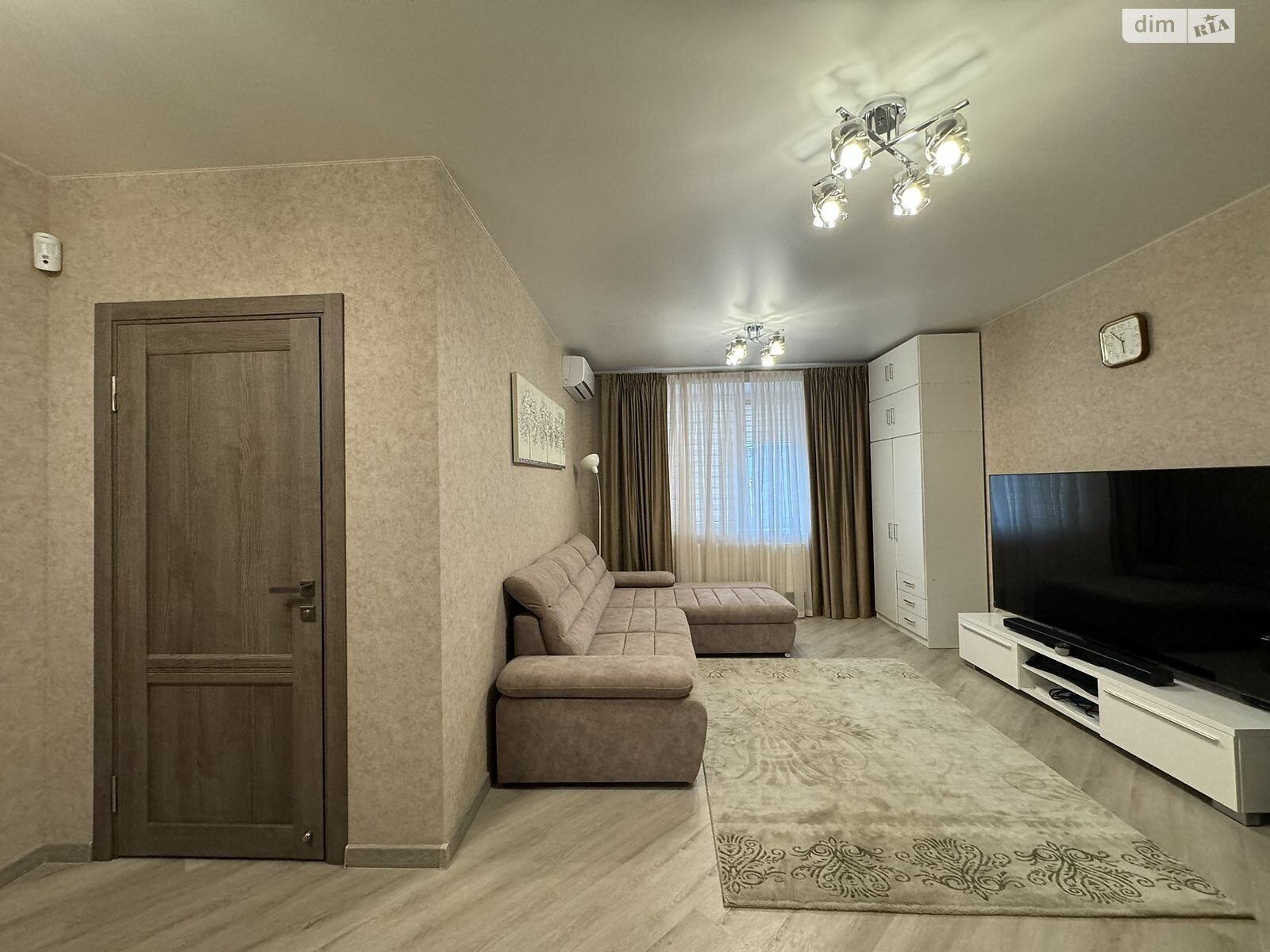 Продажа трехкомнатной квартиры в Виннице, на ул. Зодчих 3, район Подолье фото 1 Продажа трехкомнатной квартиры в Виннице, на ул. Зодчих 3, район Подолье фото 1