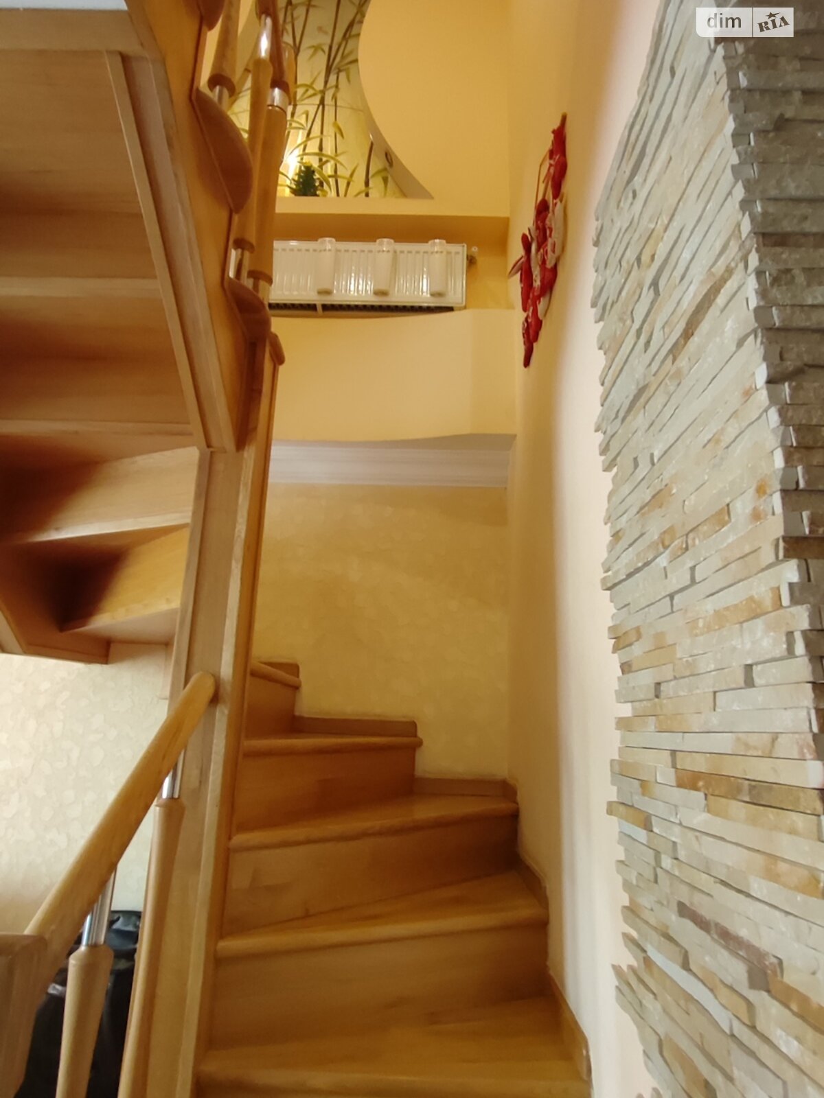 Продаж чотирикімнатної квартири в Вінниці, на вул. Зодчих 4, район Поділля фото 1 Продаж чотирикімнатної квартири в Вінниці, на вул. Зодчих 4, район Поділля фото 1