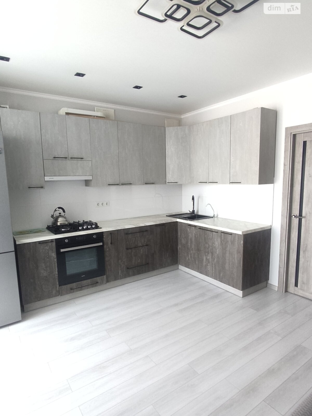 Продаж двокімнатної квартири в Вінниці, на вул. Зодчих, район Поділля фото 1