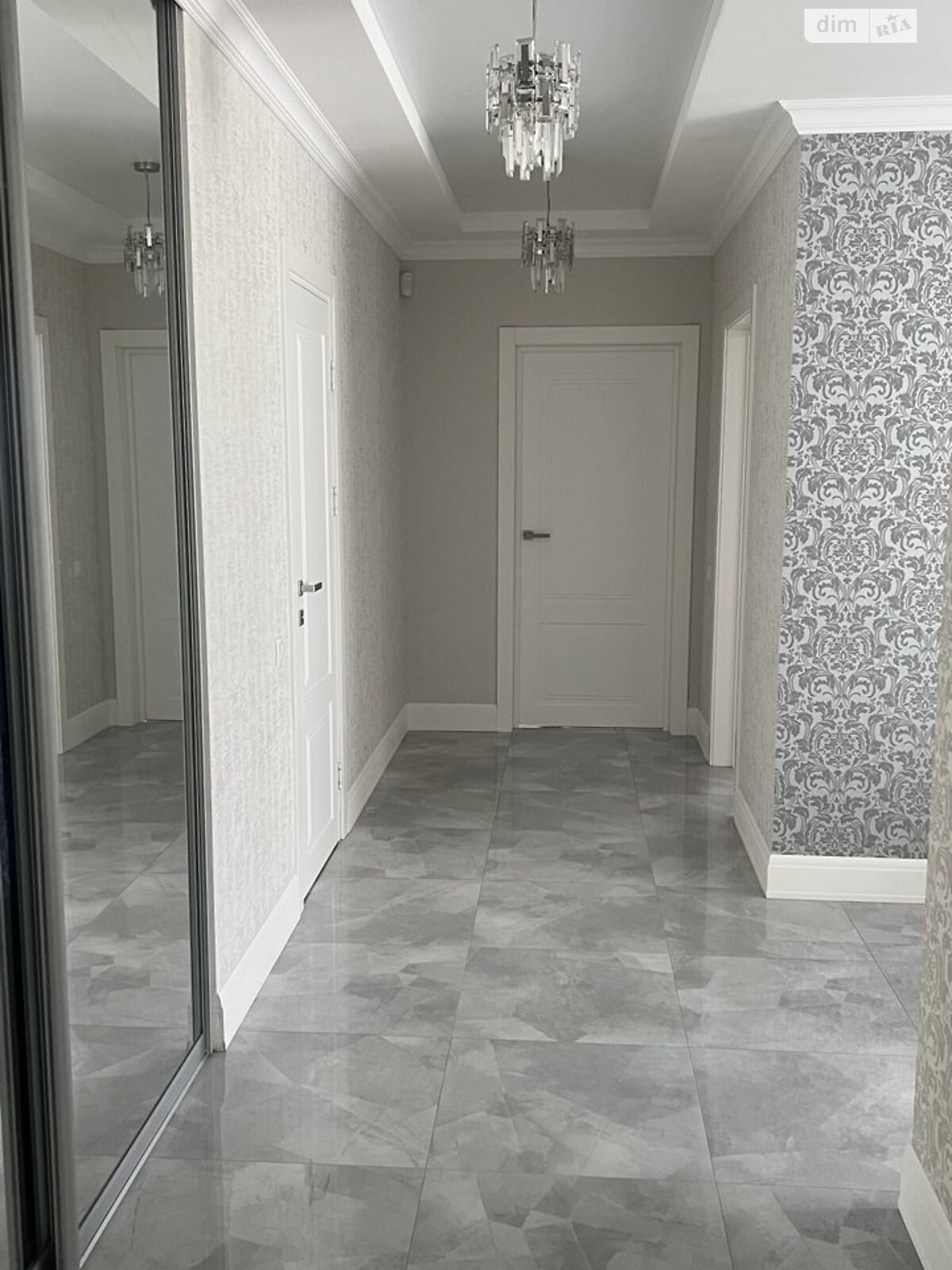 Продажа трехкомнатной квартиры в Виннице, на ул. Зодчих 19, кв. 105, район Подолье фото 1