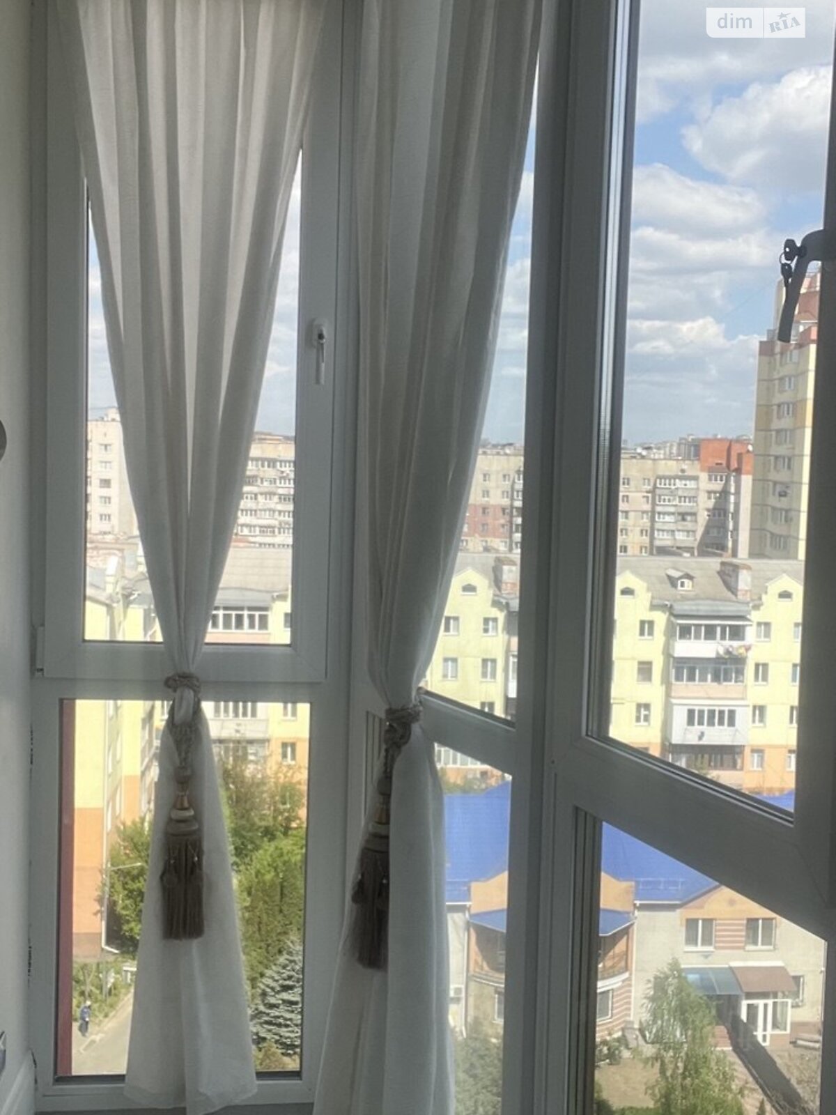 Продажа трехкомнатной квартиры в Виннице, на ул. Зодчих 19, кв. 105, район Подолье фото 1