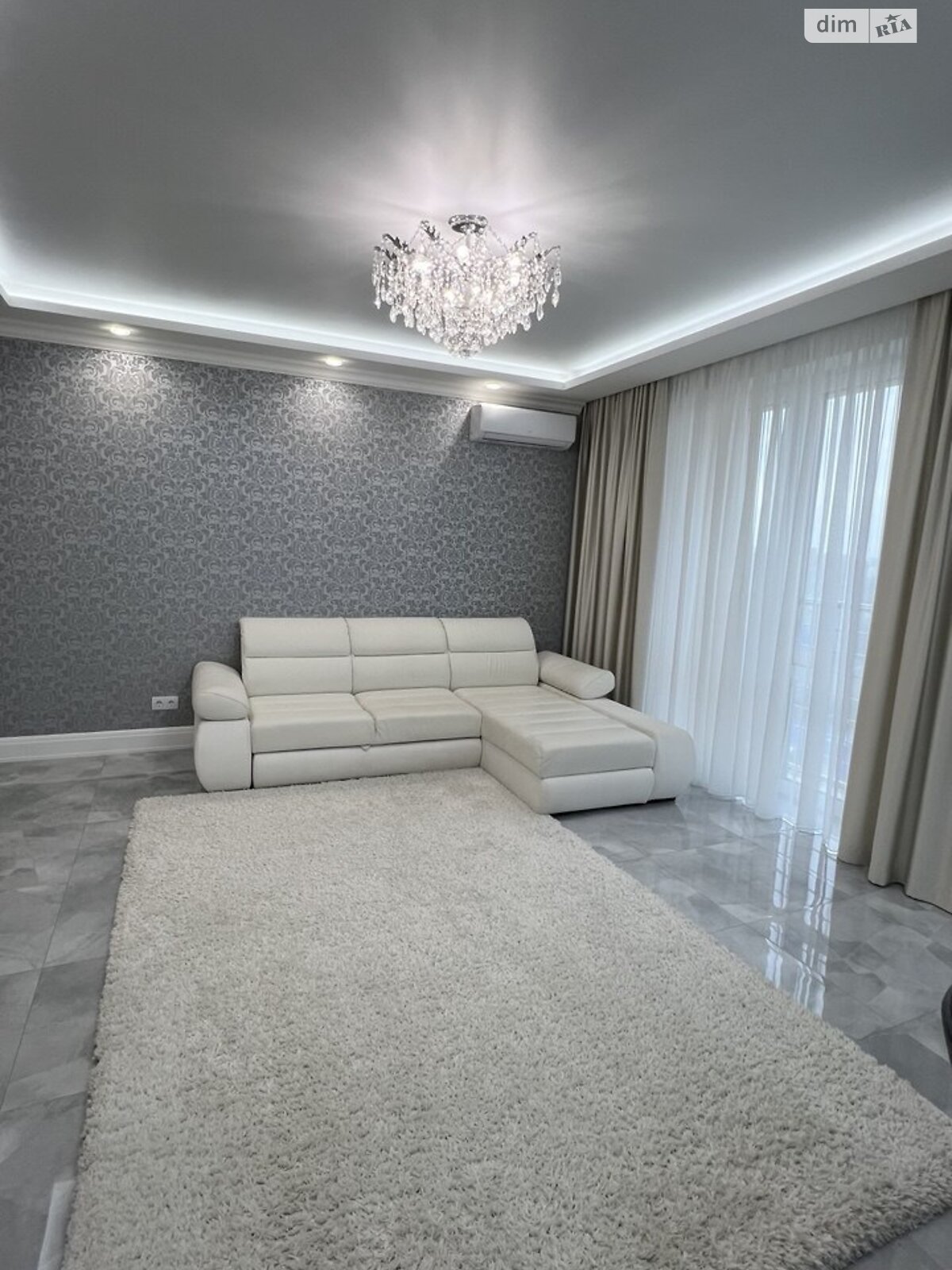 Продажа трехкомнатной квартиры в Виннице, на ул. Зодчих 19, кв. 105, район Подолье фото 1