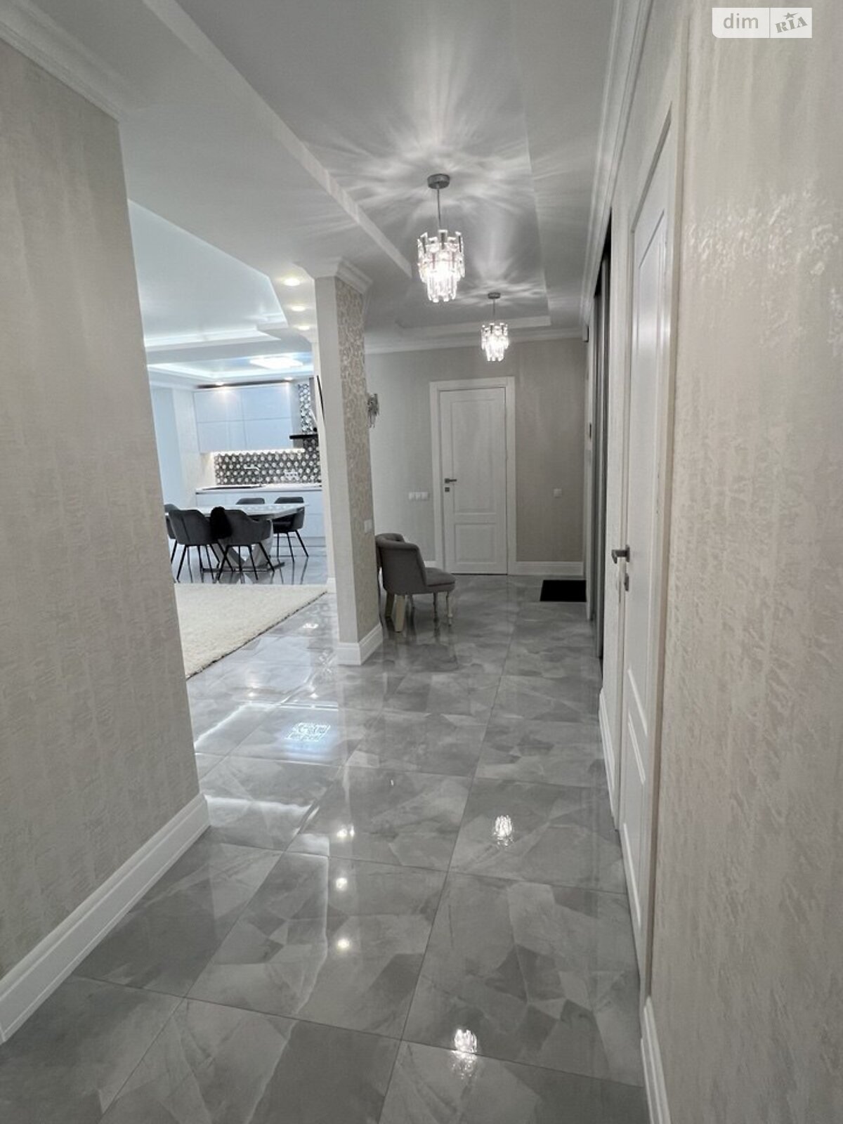 Продажа трехкомнатной квартиры в Виннице, на ул. Зодчих 19, кв. 105, район Подолье фото 1