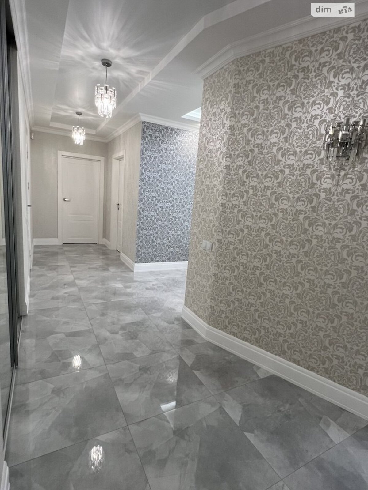 Продажа трехкомнатной квартиры в Виннице, на ул. Зодчих 19, кв. 105, район Подолье фото 1